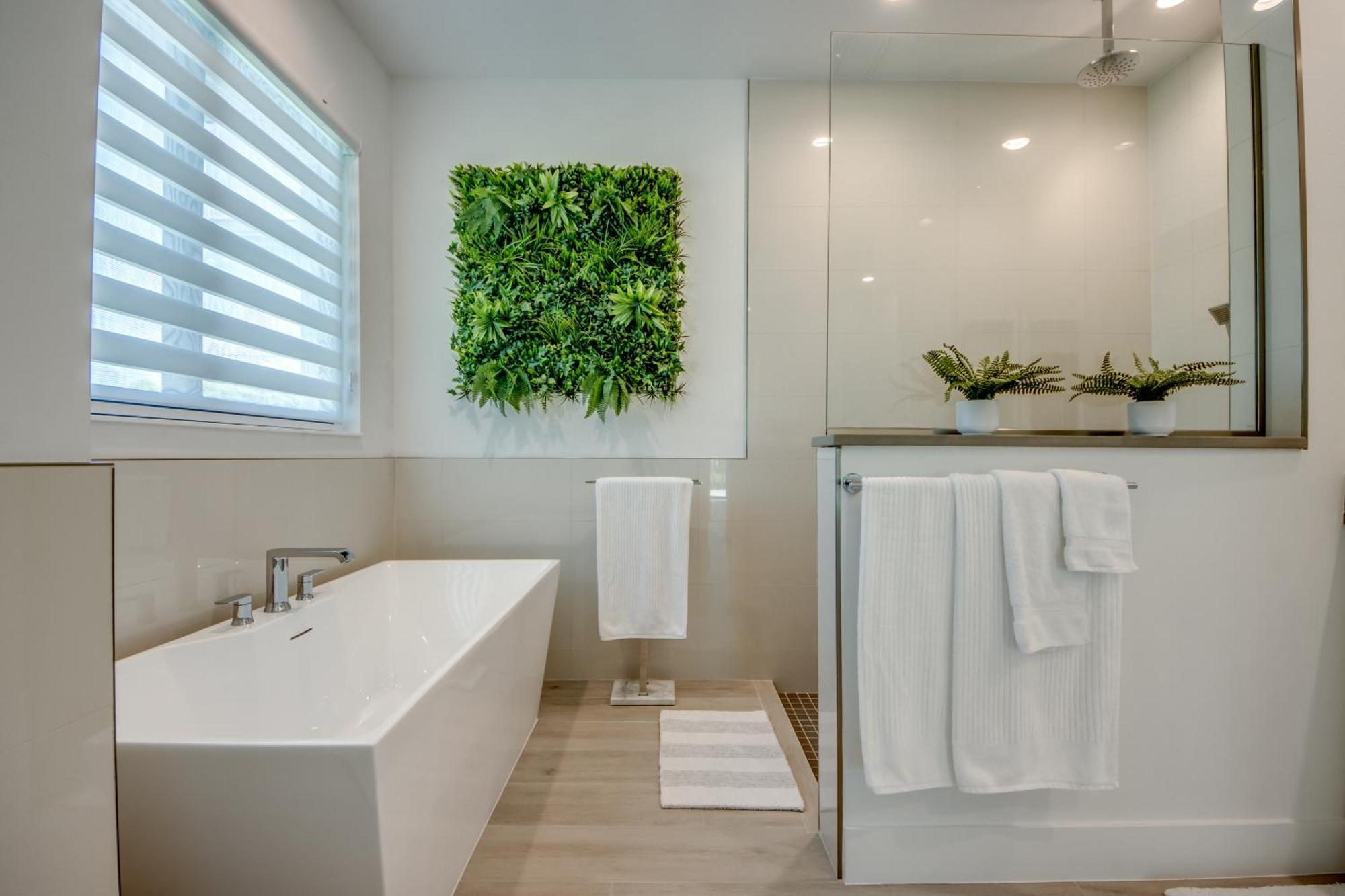 Brandnew Villa-puresun At Canal Intersection, Heated Saltwater Pool And Spa, Facing South Cape Coral
