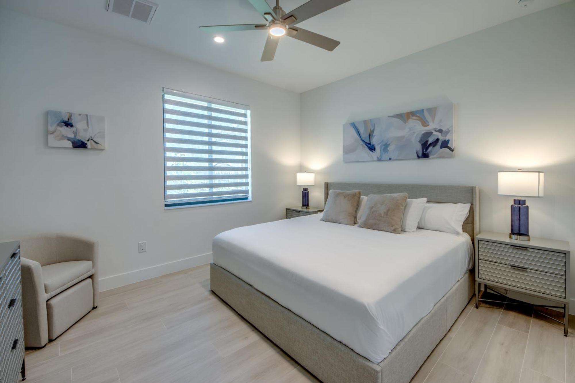 Brandnew Villa-puresun At Canal Intersection, Heated Saltwater Pool And Spa, Facing South * Cape Coral