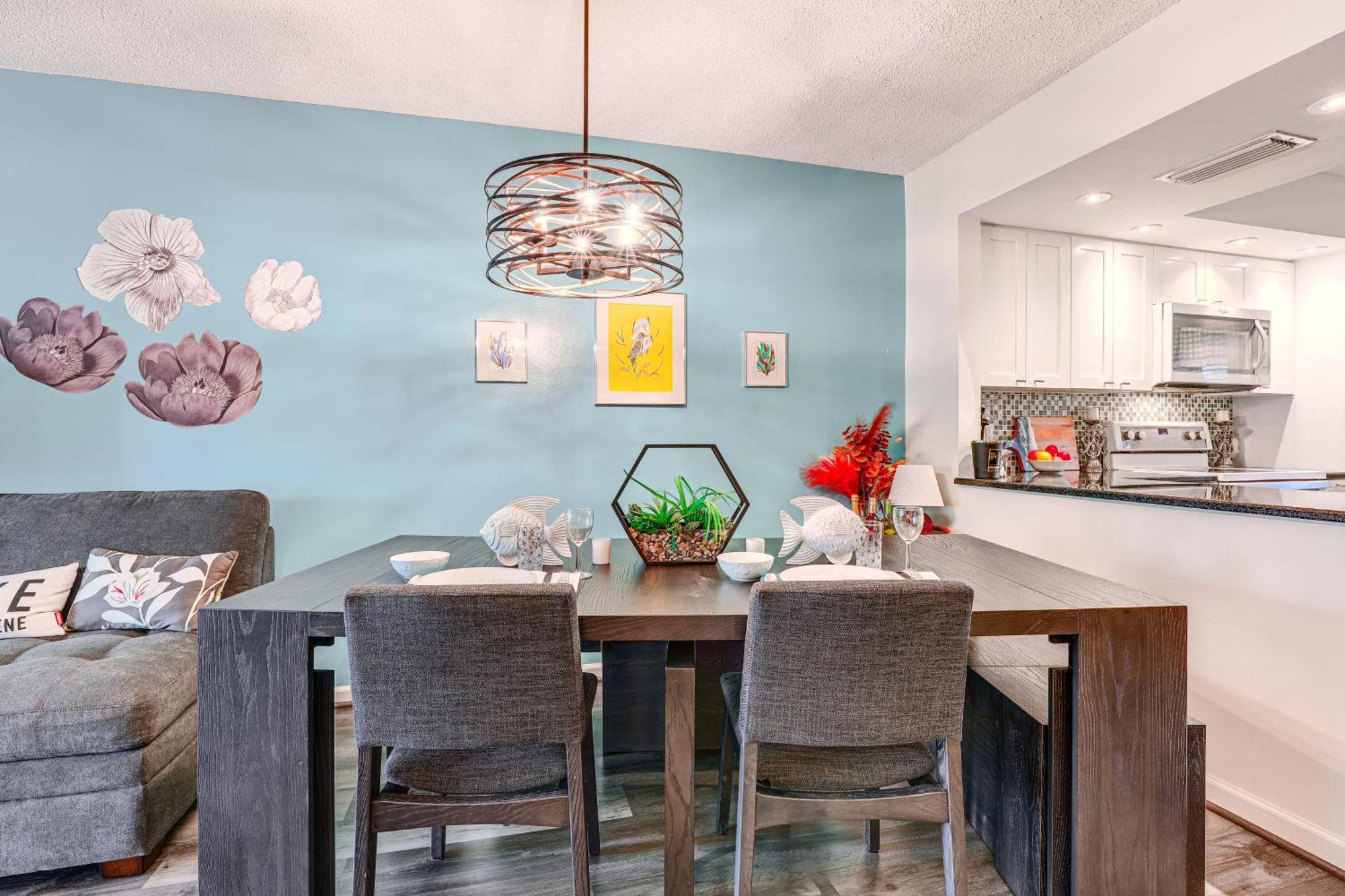 Apartment With Patio And Amenities In Pierce! Fort Pierce