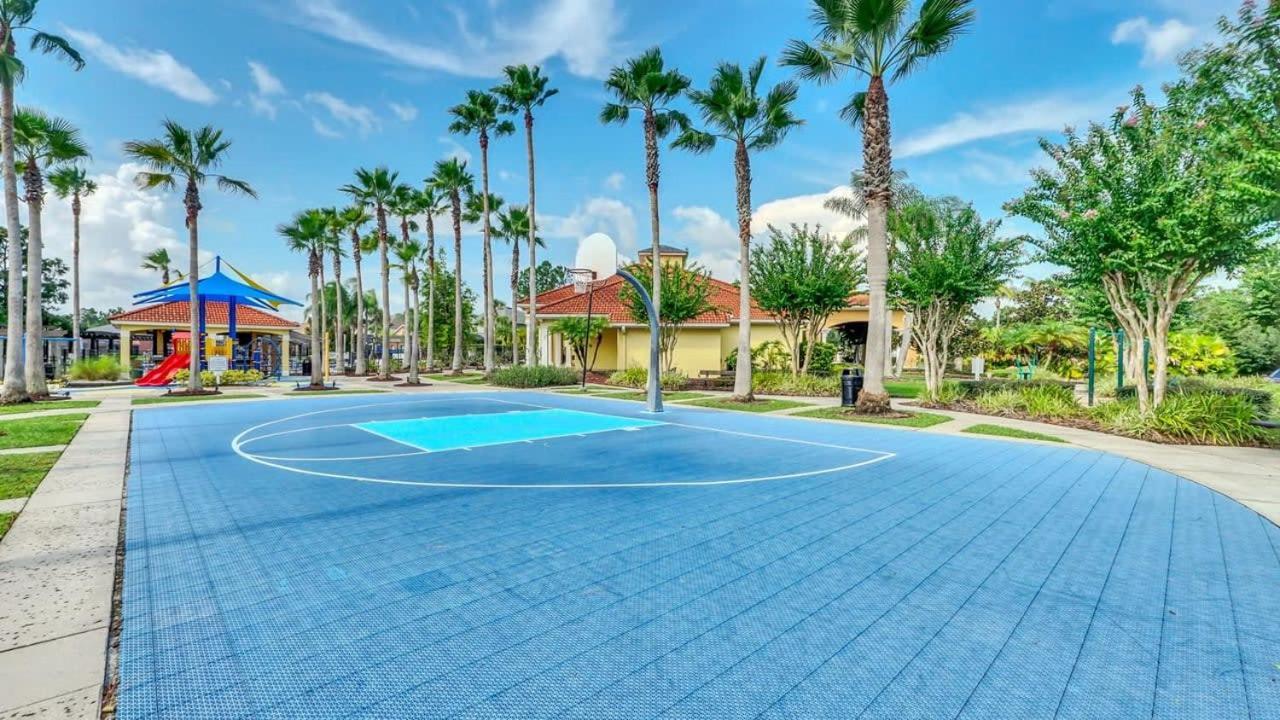 Stunning 5 Bedroom House With Private Pool Holiday home Kissimmee