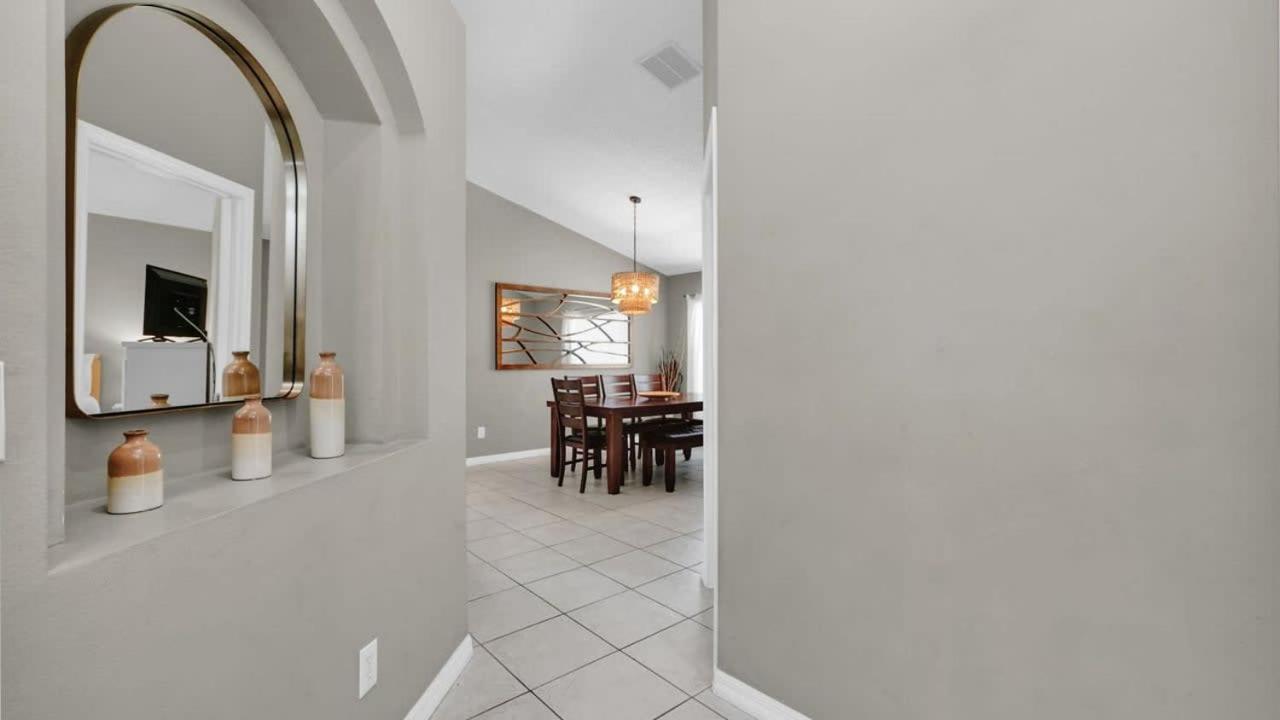 Stunning 5 Bedroom House With Private Pool Kissimmee