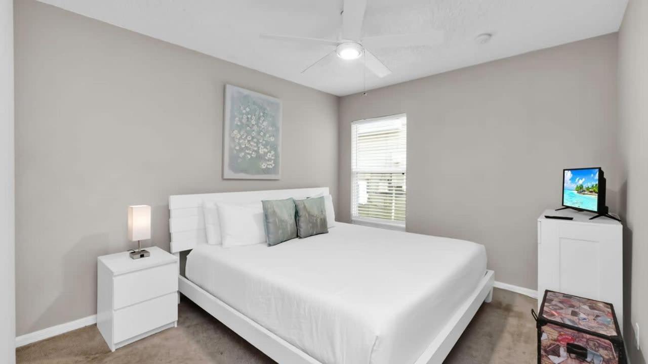 Stunning 5 Bedroom House With Private Pool Holiday home Kissimmee