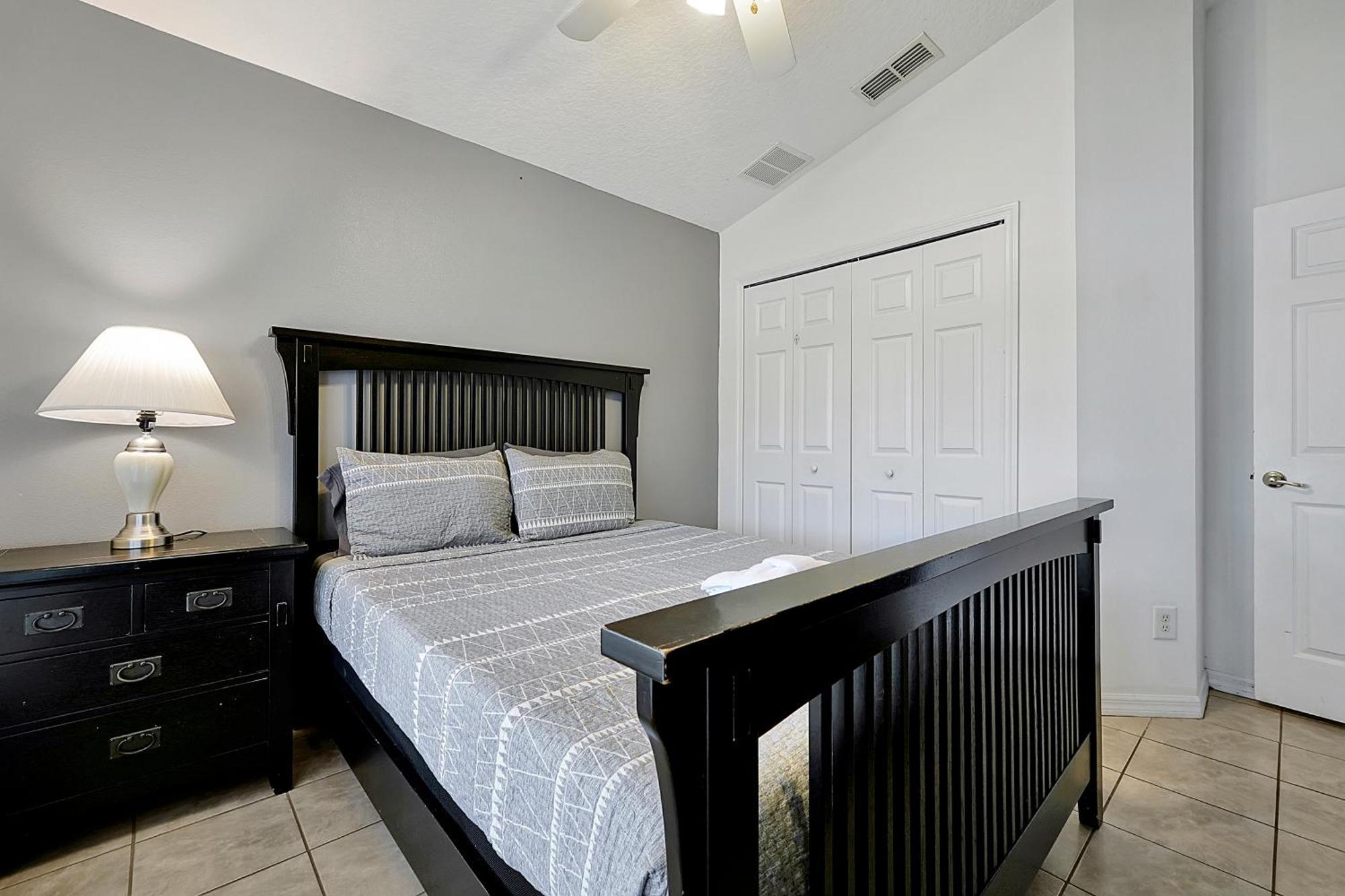 112 Paloma Drive, Fl 33837 * Davenport