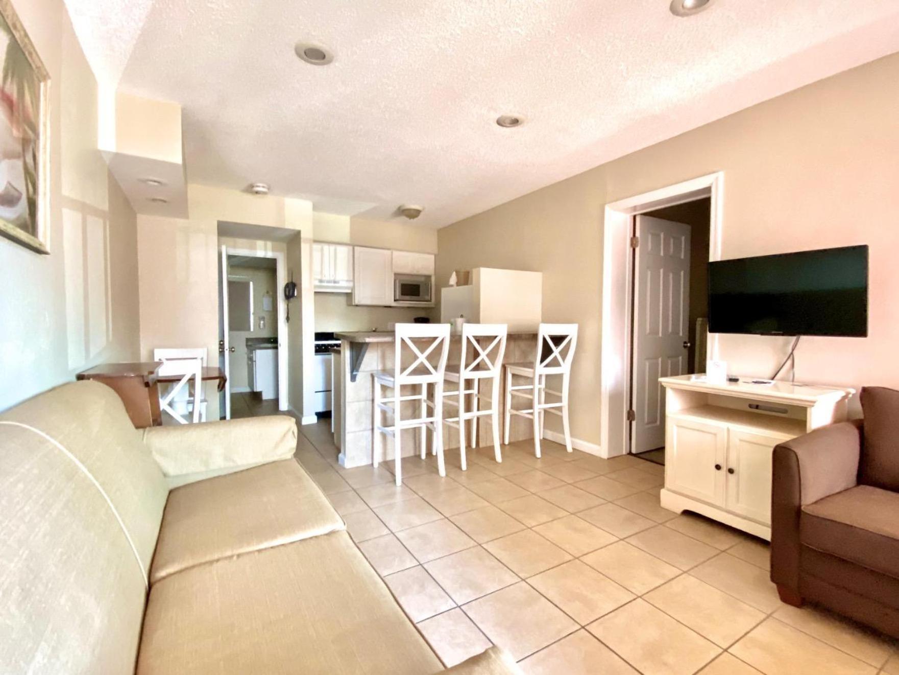 Casa Blanca 1 Bed - 1 Bath Panama City Beach