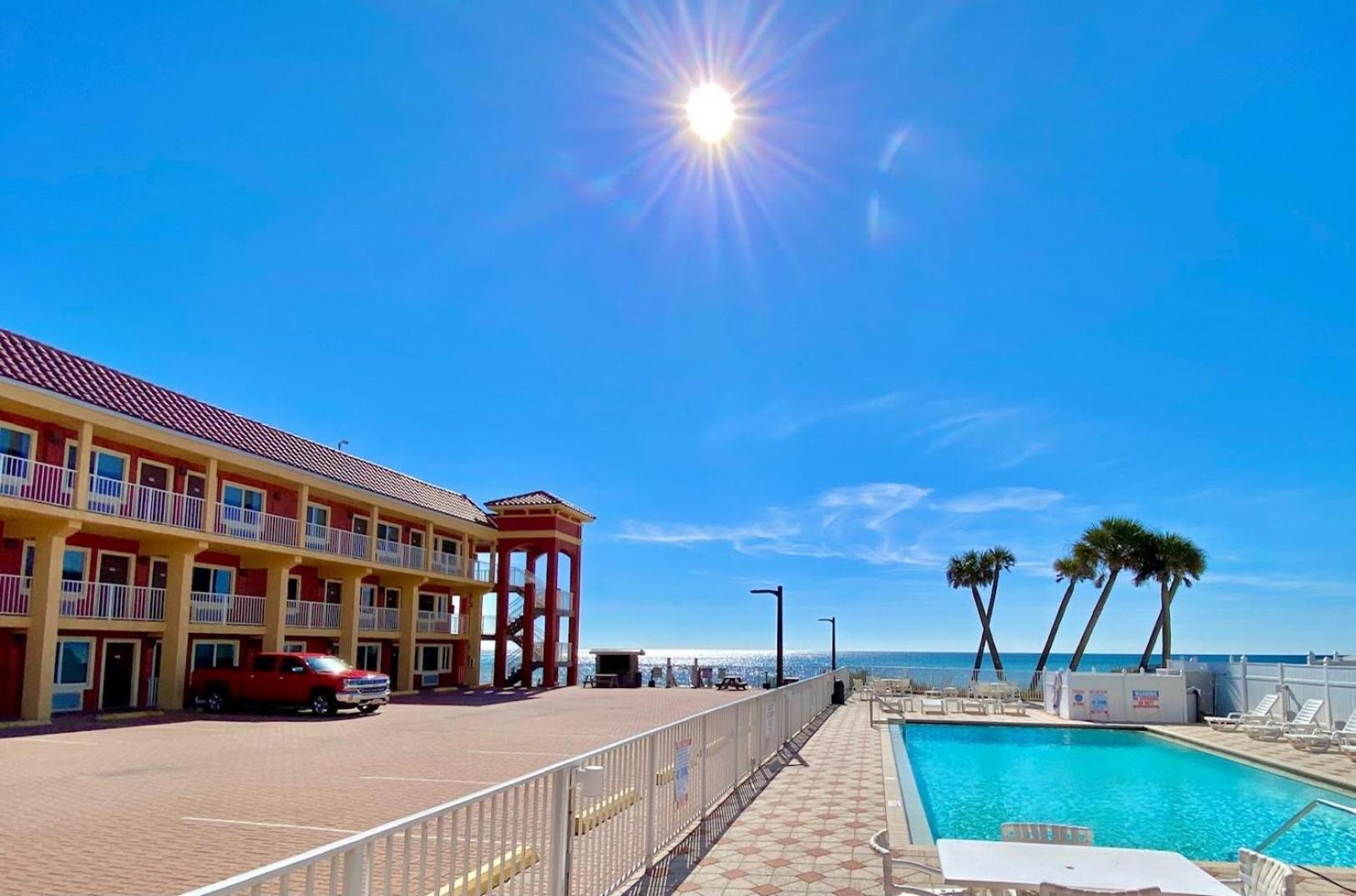 Casa Blanca 1 Bed - 1 Bath Hotel
