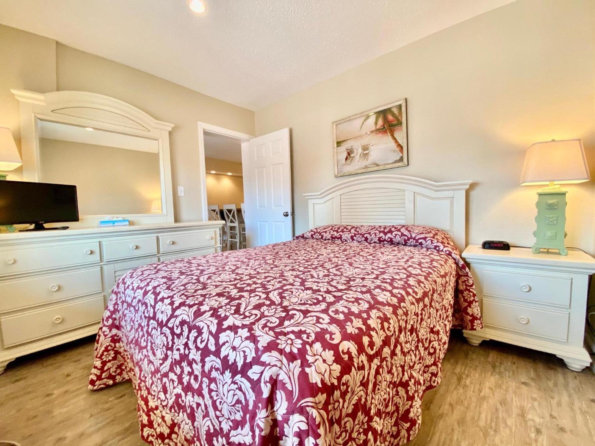 Casa Blanca 1 Bed - 1 Bath *