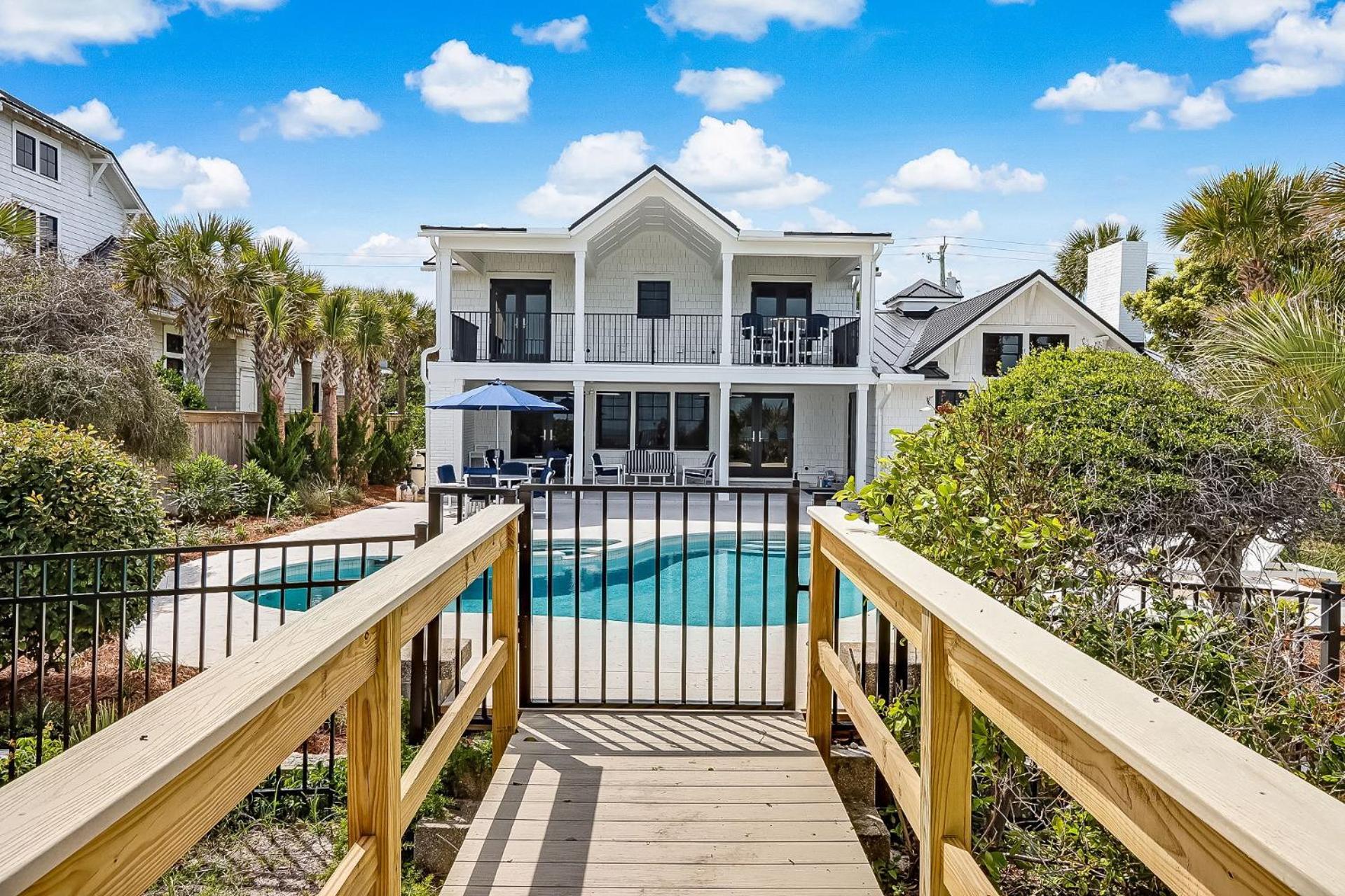 3690 South Fletcher * Fernandina Beach