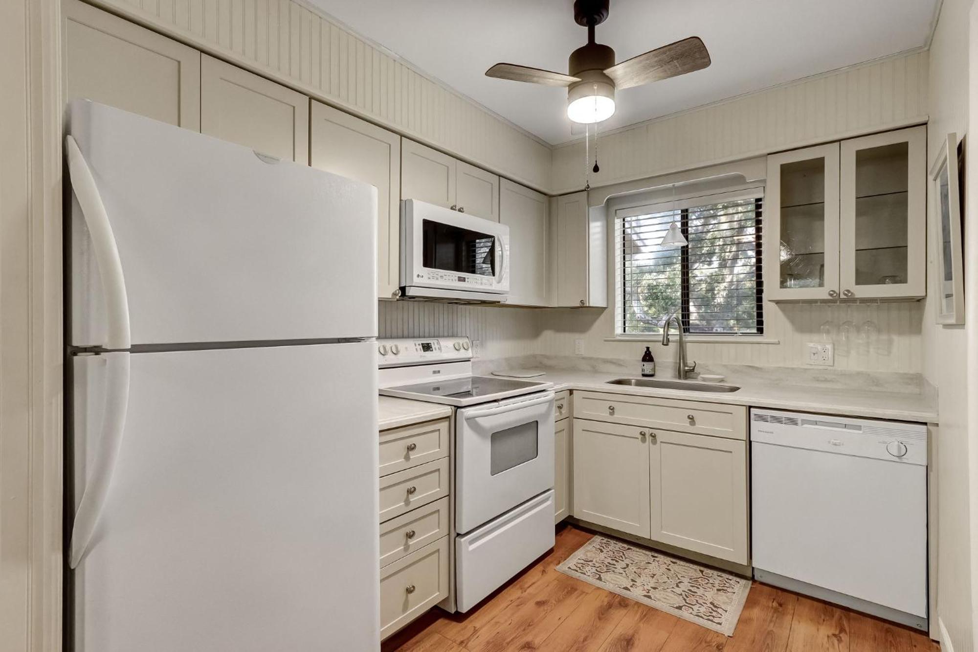 Apartment 9e Amelia Landings *