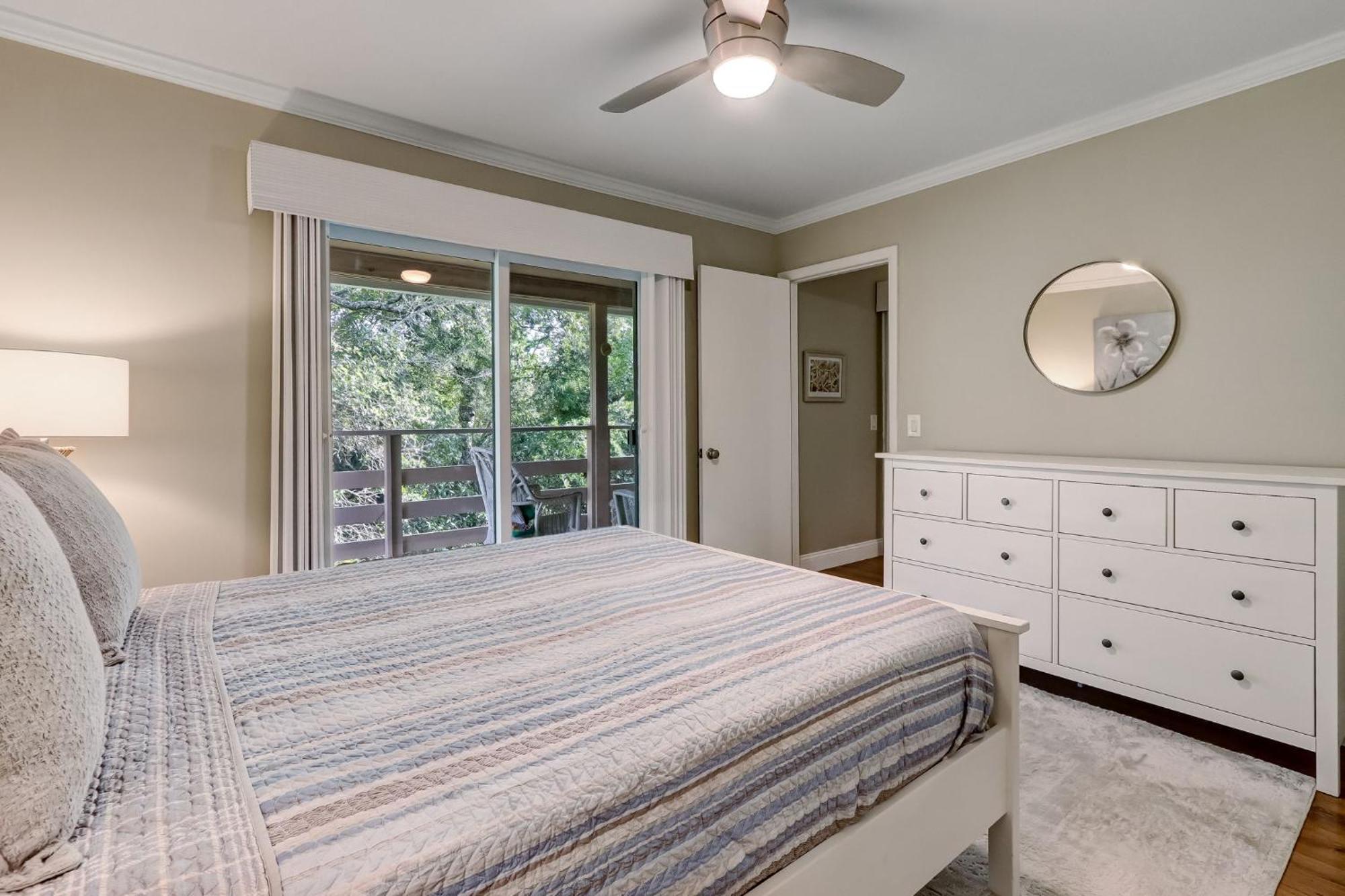 Apartment 9e Amelia Landings *