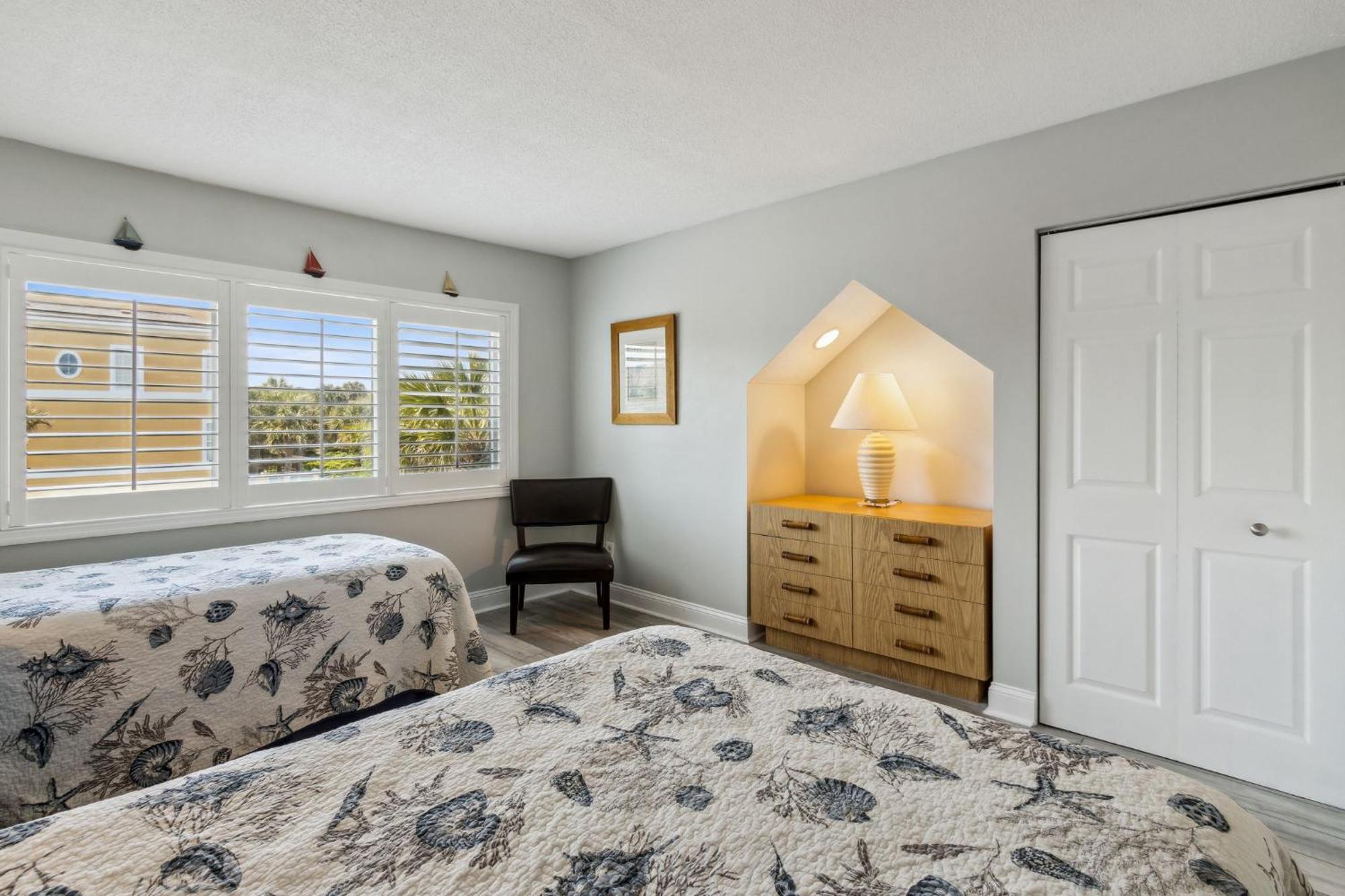 Apartment 95082 Sandpiper Loop