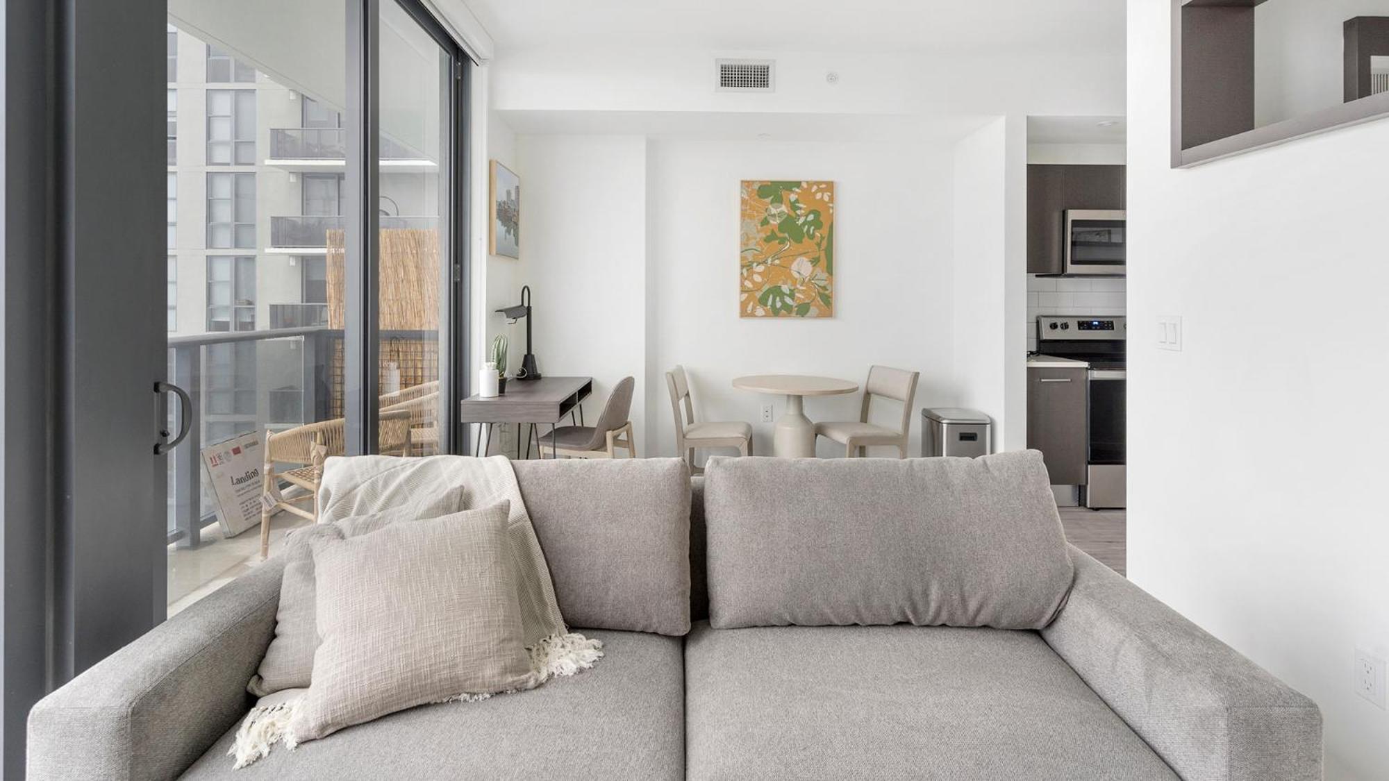Flow By Barsala * Fort Lauderdale