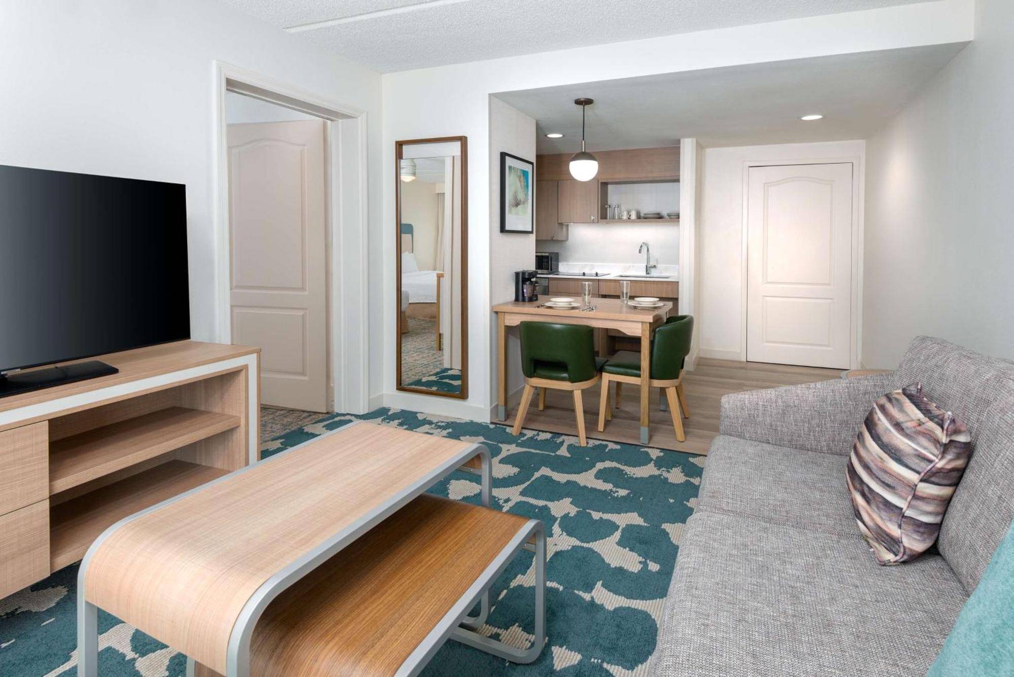 Hotel Homewood By Hilton Orlando-nearest To Universal 3*
