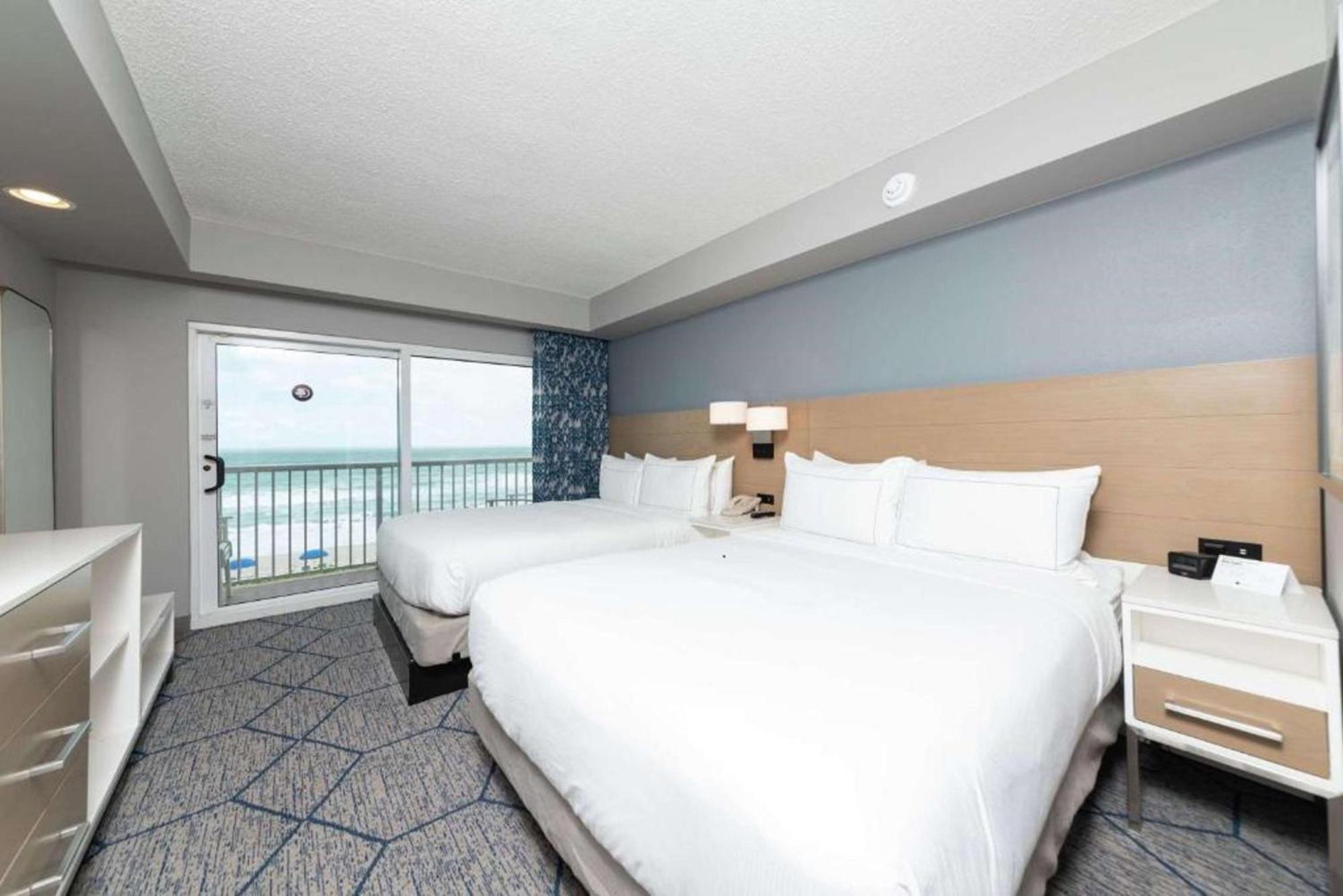Doubletree By Hilton Oceanfront Hotel