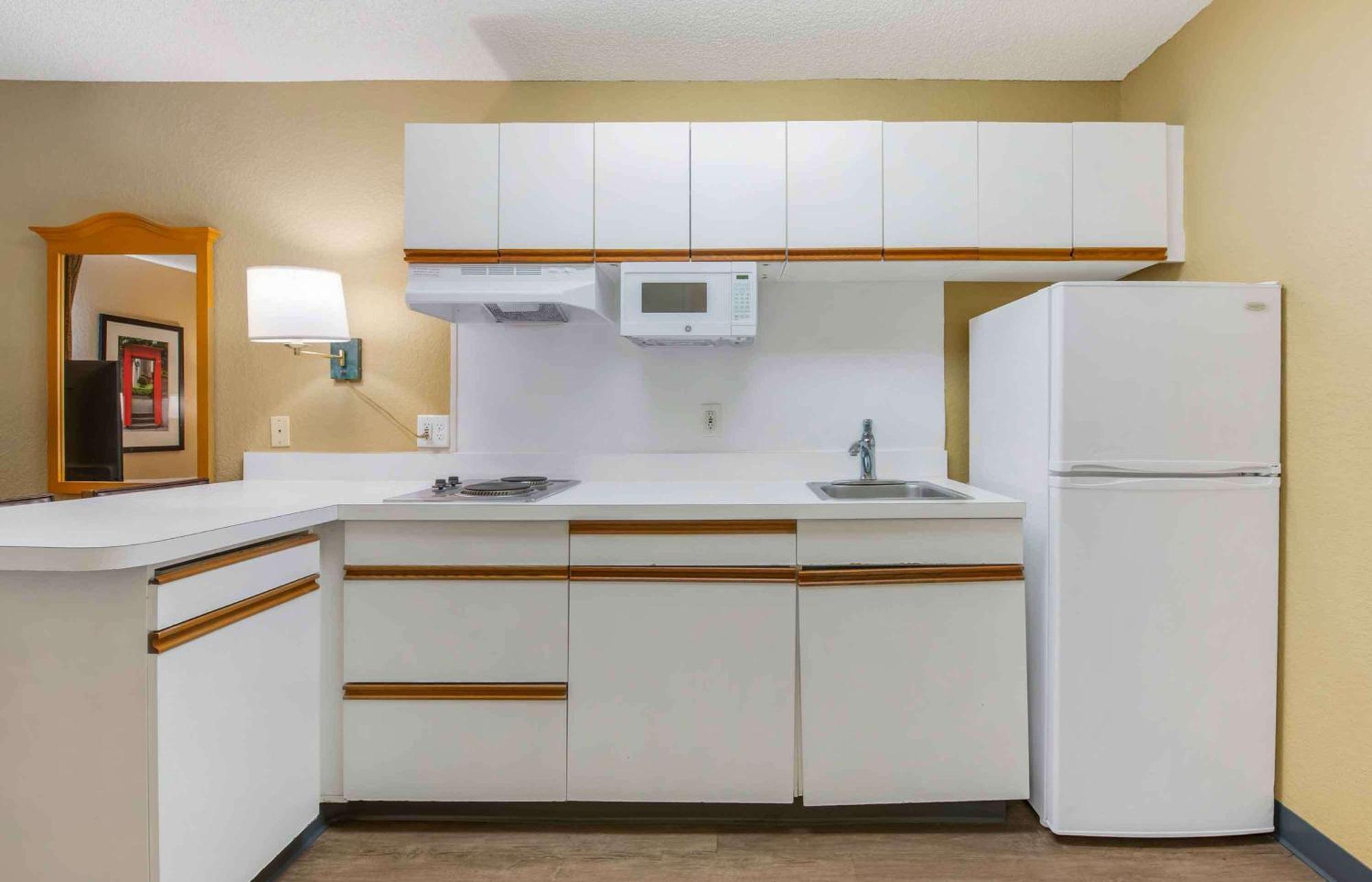 Extended America Select - - Baymeadows Hotel 2*