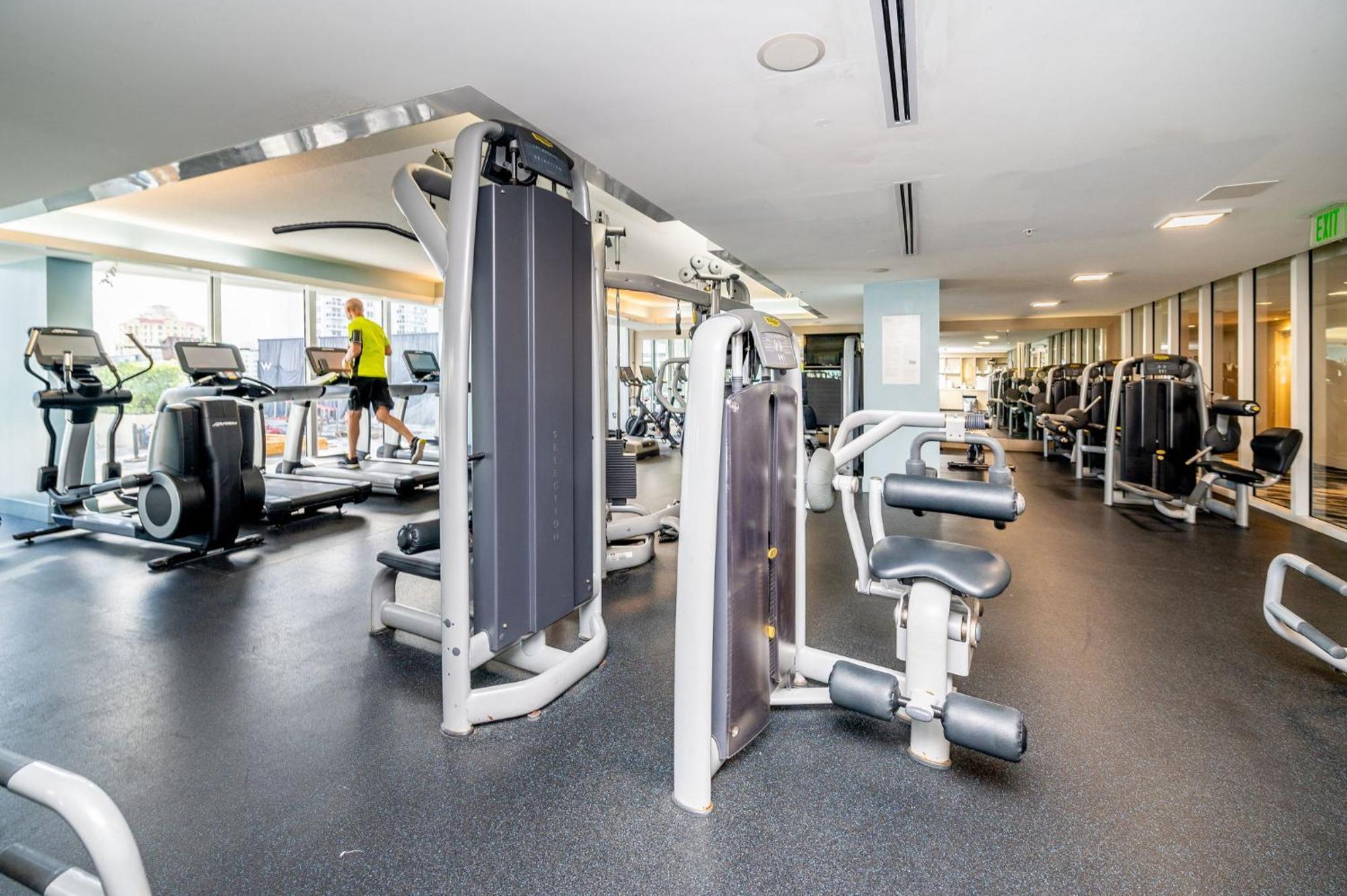 Apartment Luxury 2br 2ba With Amenities And Access *