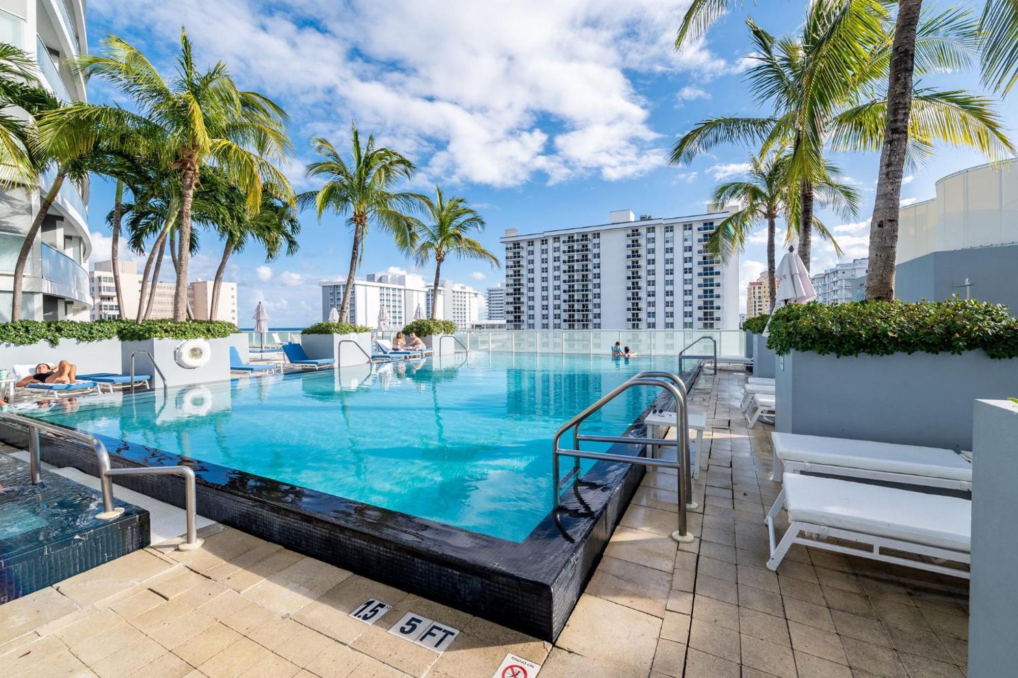 Luxury 2br 2ba With Amenities And Access Apartment Fort Lauderdale