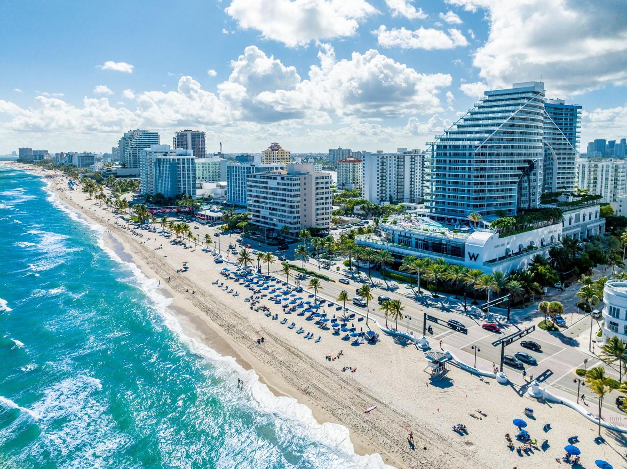 Apartment Luxury 2br 2ba With Amenities And Access