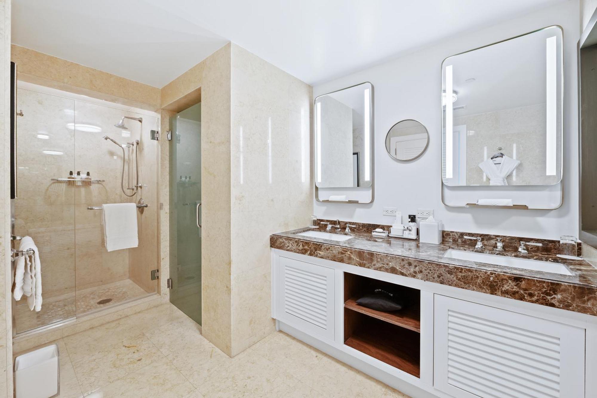 Ritz-carlton Luxury 2 Bedroom - Access Apartment Fort Lauderdale
