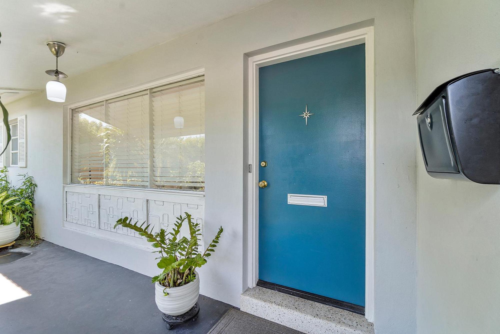 Charming Coral Ridge 2br 2ba Near Pool Holiday home Fort Lauderdale
