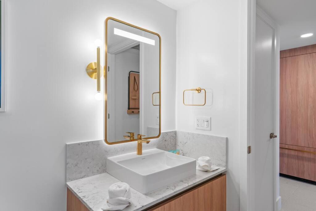 Apartment New Luxury At Downtown *