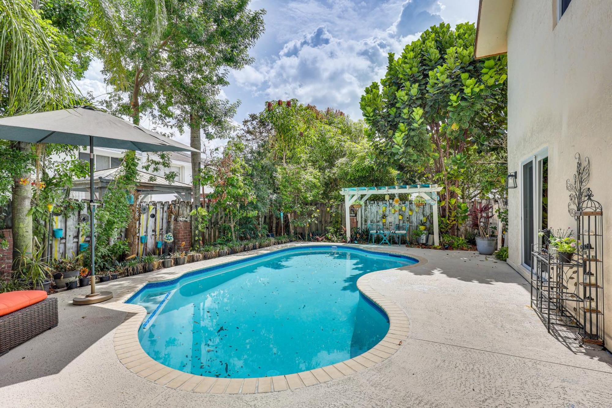 Holiday home Sun-soaked Pompano With Private Pool! *