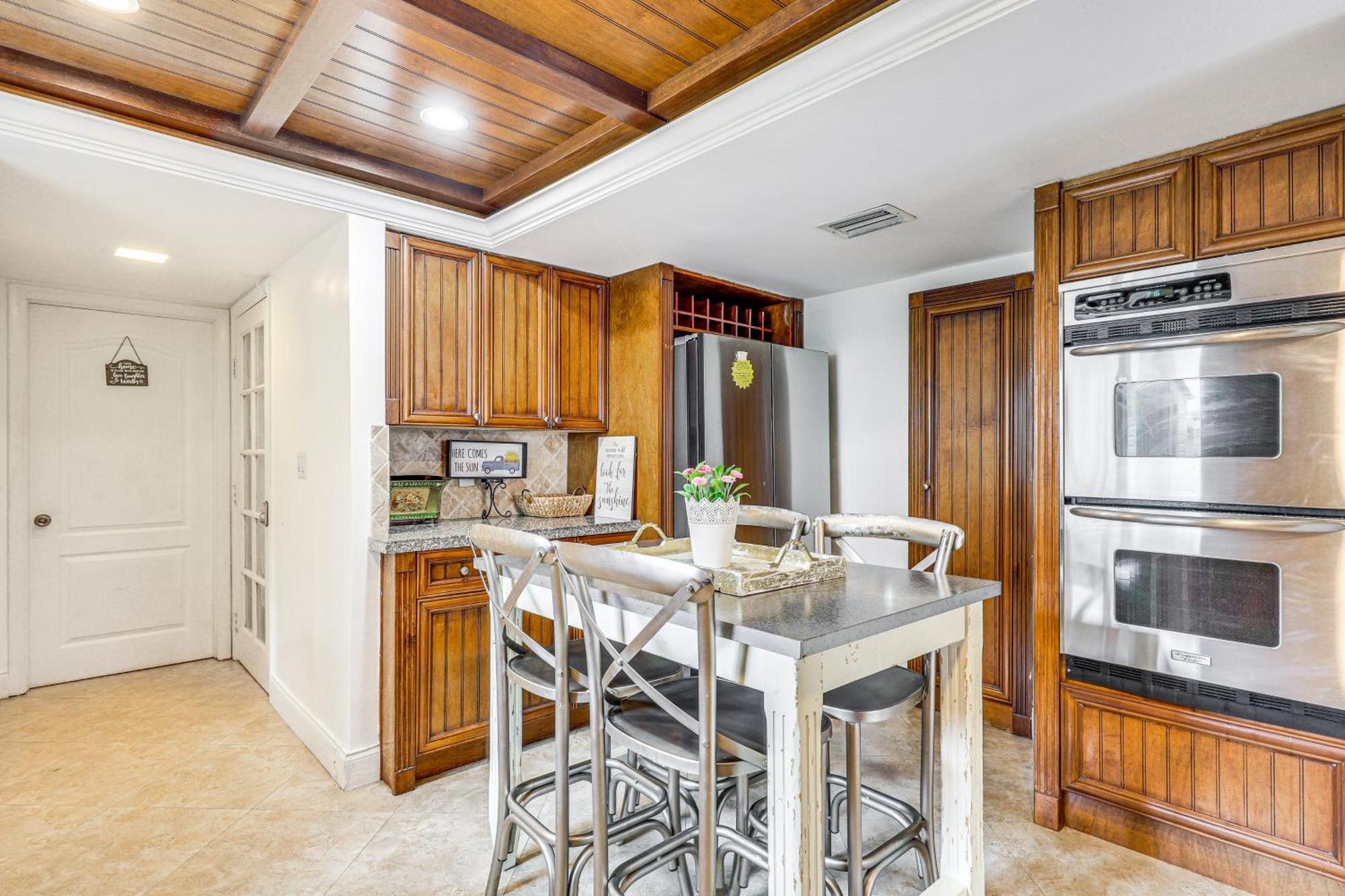 Sun-soaked Pompano With Private Pool! *