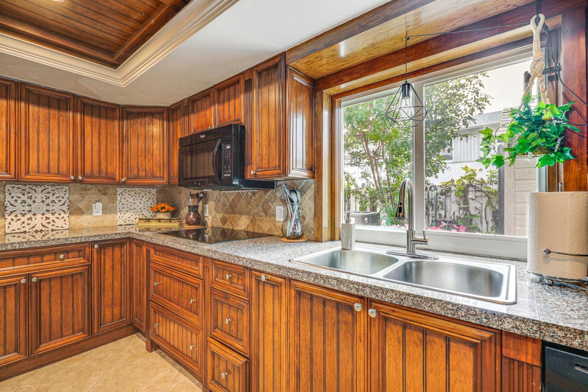 Sun-soaked Pompano With Private Pool! *