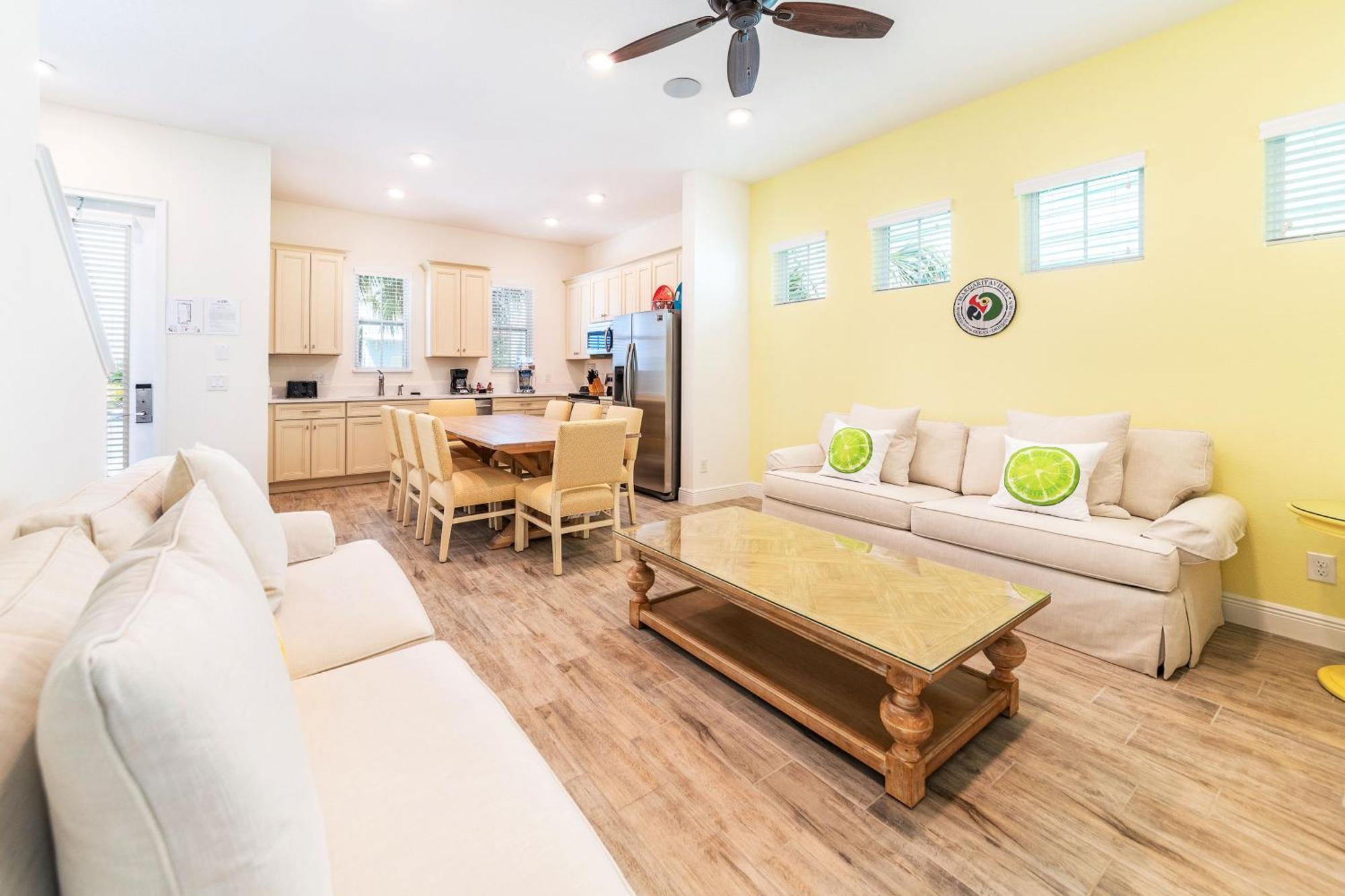 Holiday home Sunkissed With Hot Tub Near With Margaritaville Access - 8046su