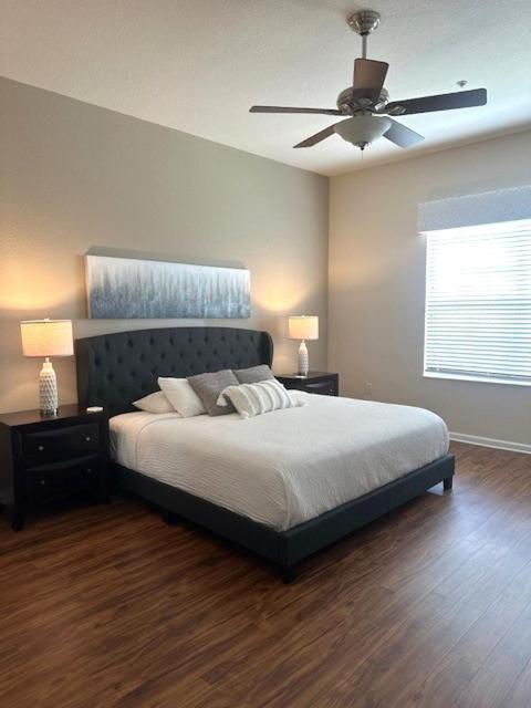 Fantastic Vista Cay: Luxury Poolside Near Theme Parks & Convention Center Holiday home *
