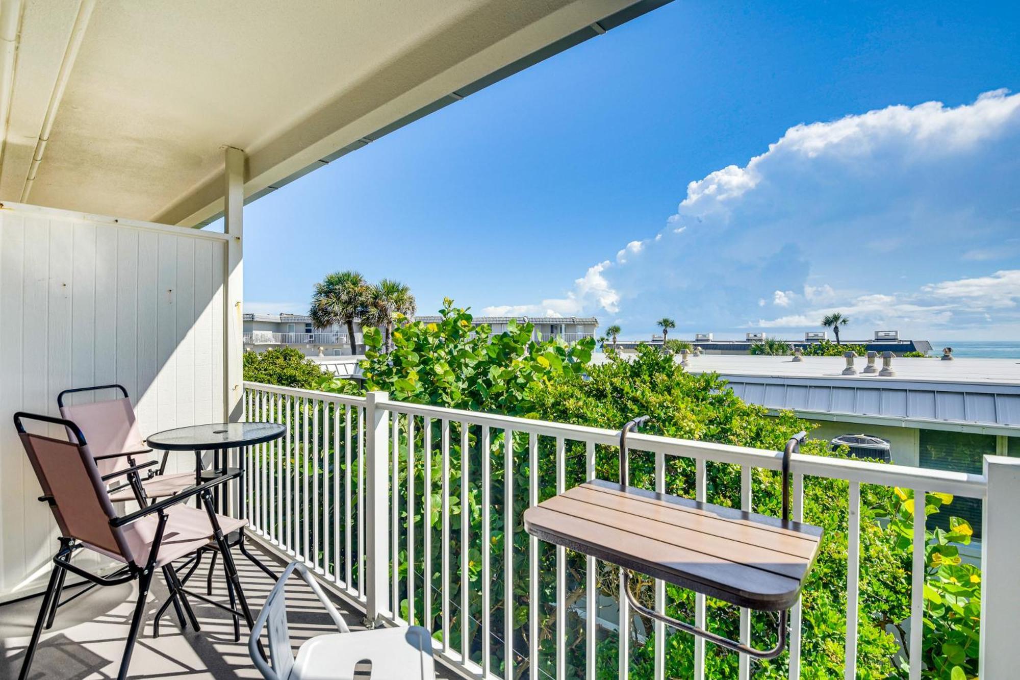 New Smyrna On Water Rest, Swim And Play * New Smyrna Beach