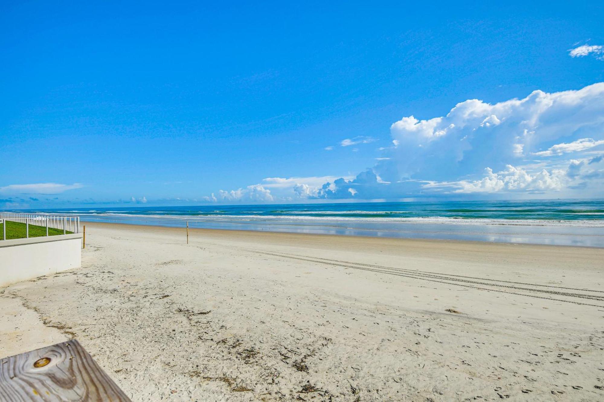 New Smyrna On Water Rest, Swim And Play Apartment