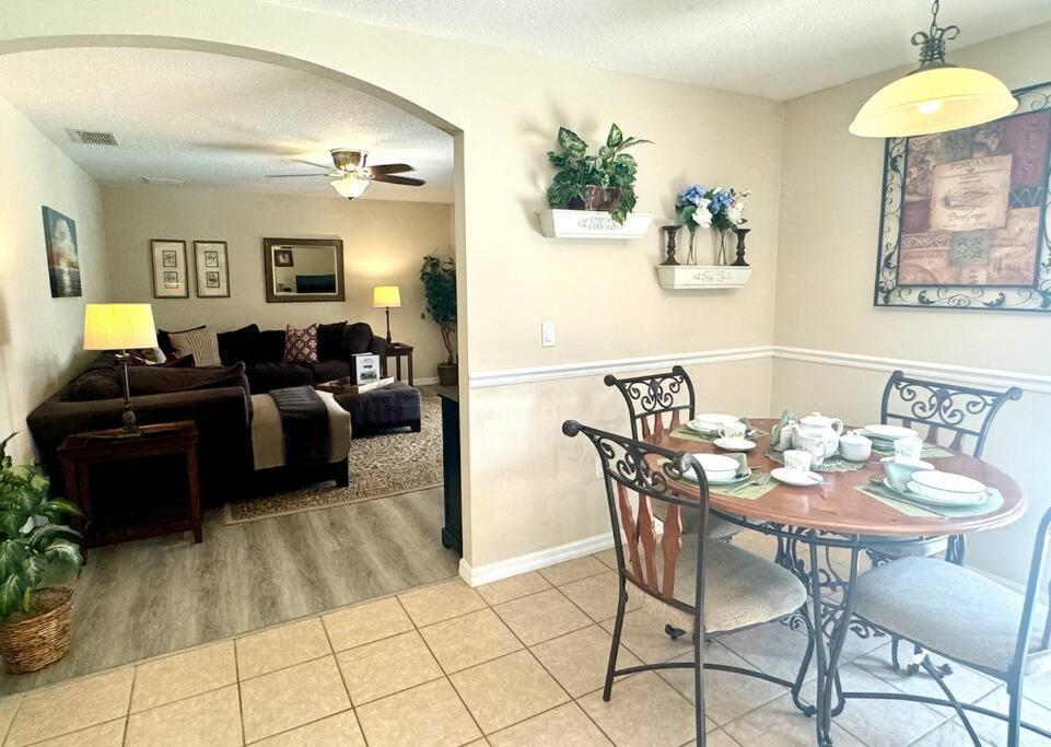 Bohanan 5 Bed 3 Bath With Pool And Jacuzzi Holiday home Davenport