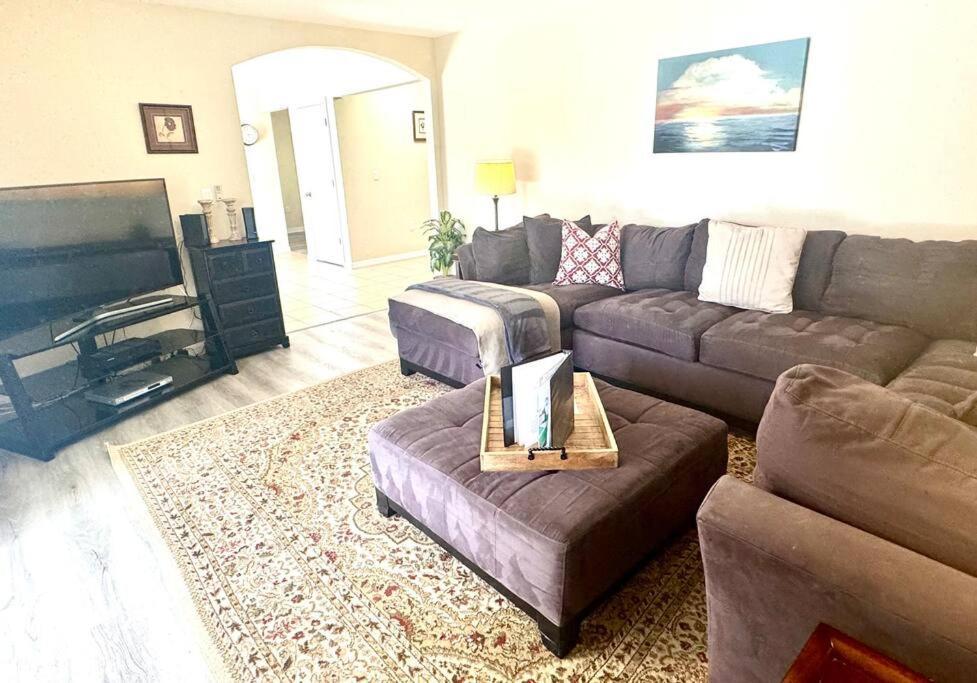 Holiday home Bohanan 5 Bed 3 Bath With Pool And Jacuzzi