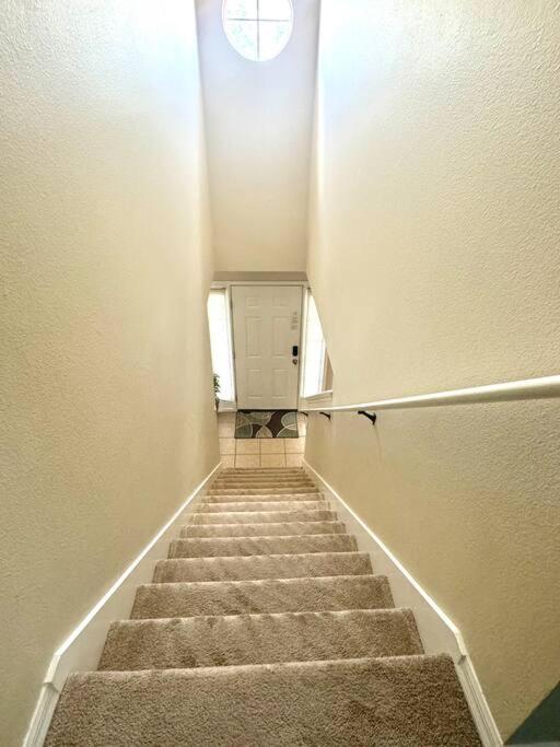 Bohanan 5 Bed 3 Bath With Pool And Jacuzzi Holiday home *