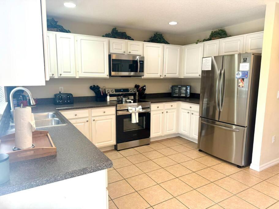 Bohanan 5 Bed 3 Bath With Pool And Jacuzzi Holiday home Davenport
