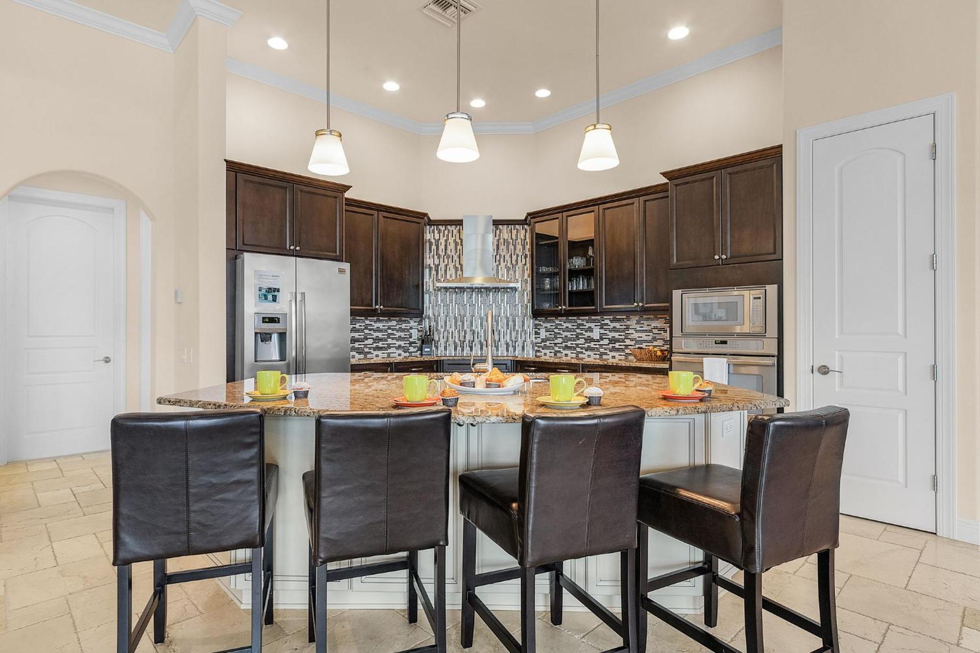 Holiday home Luxury, Sunsets, Heated Infinity Pool, Spa, Pool Table, Bikes & Kayaks - Coral Bay - Roelens Cape Coral
