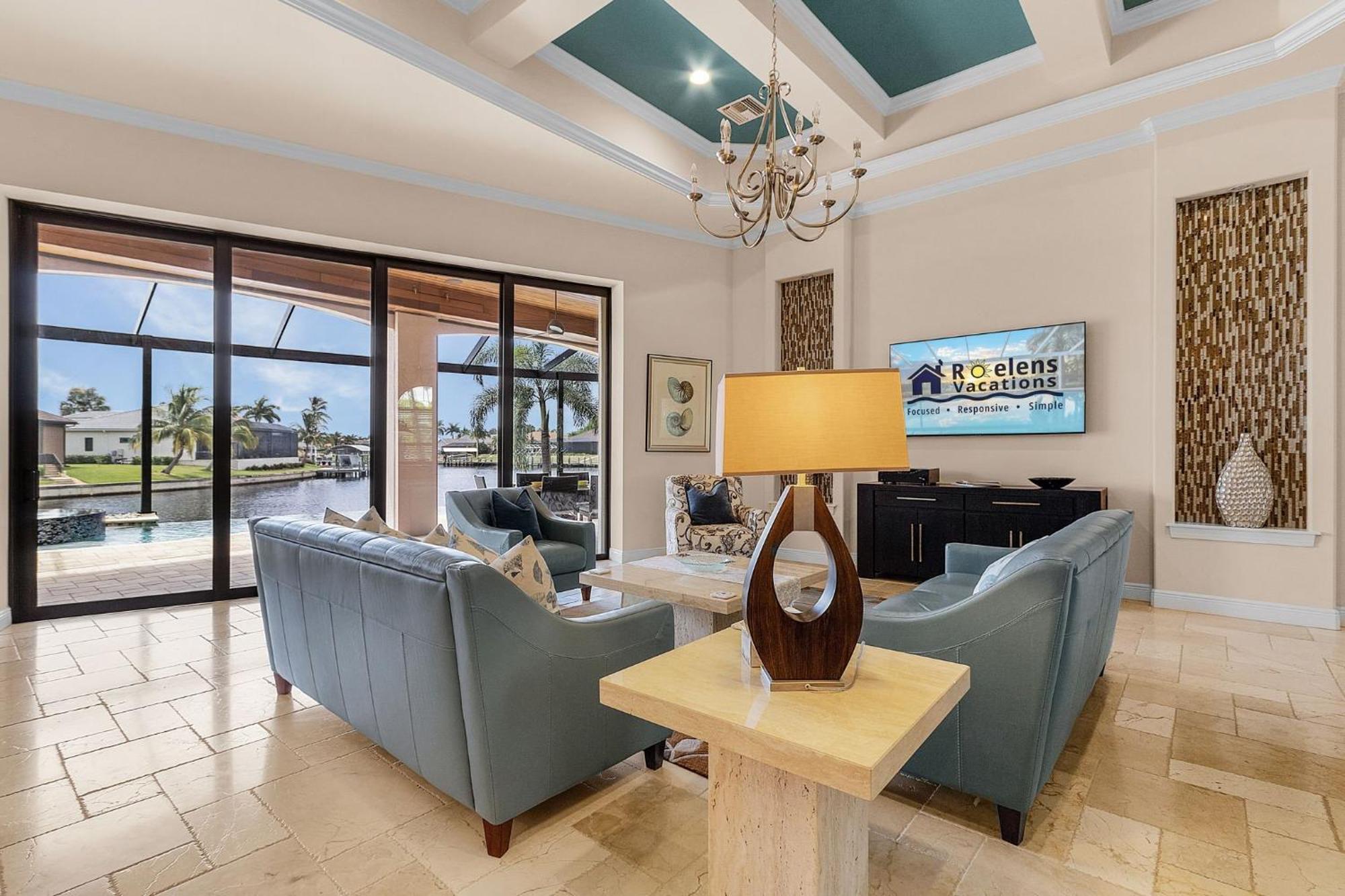 Luxury, Sunsets, Heated Infinity Pool, Spa, Pool Table, Bikes & Kayaks - Coral Bay - Roelens *