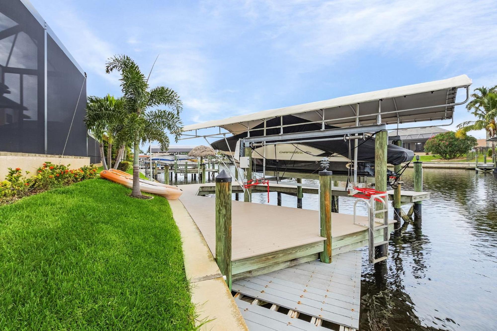 Luxury, Sunsets, Heated Infinity Pool, Spa, Pool Table, Bikes & Kayaks - Coral Bay - Roelens