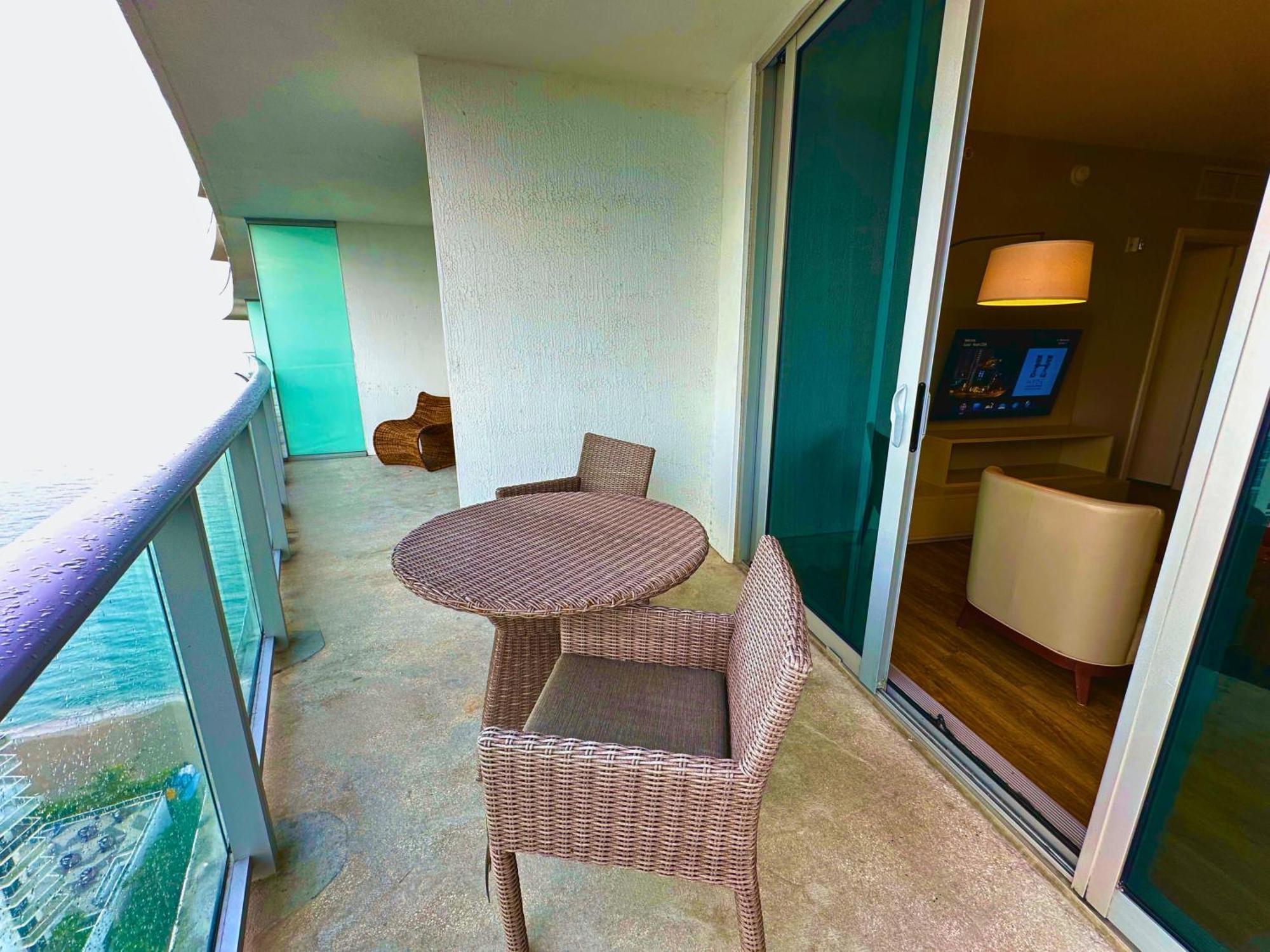 Mvr Beachfront Apartment Hollywood