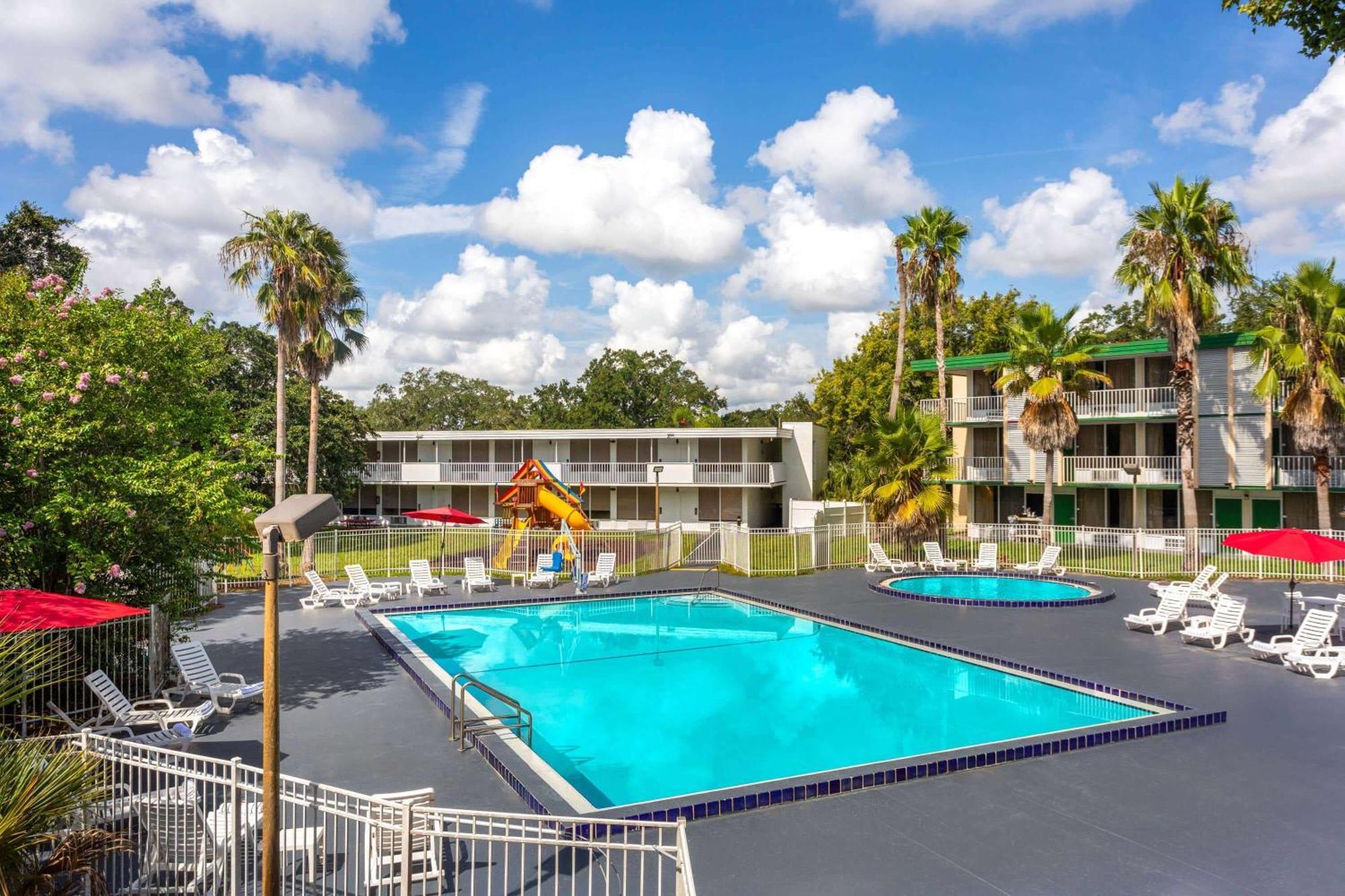 Hotel Developer Maingate, A Baymont By Wyndham