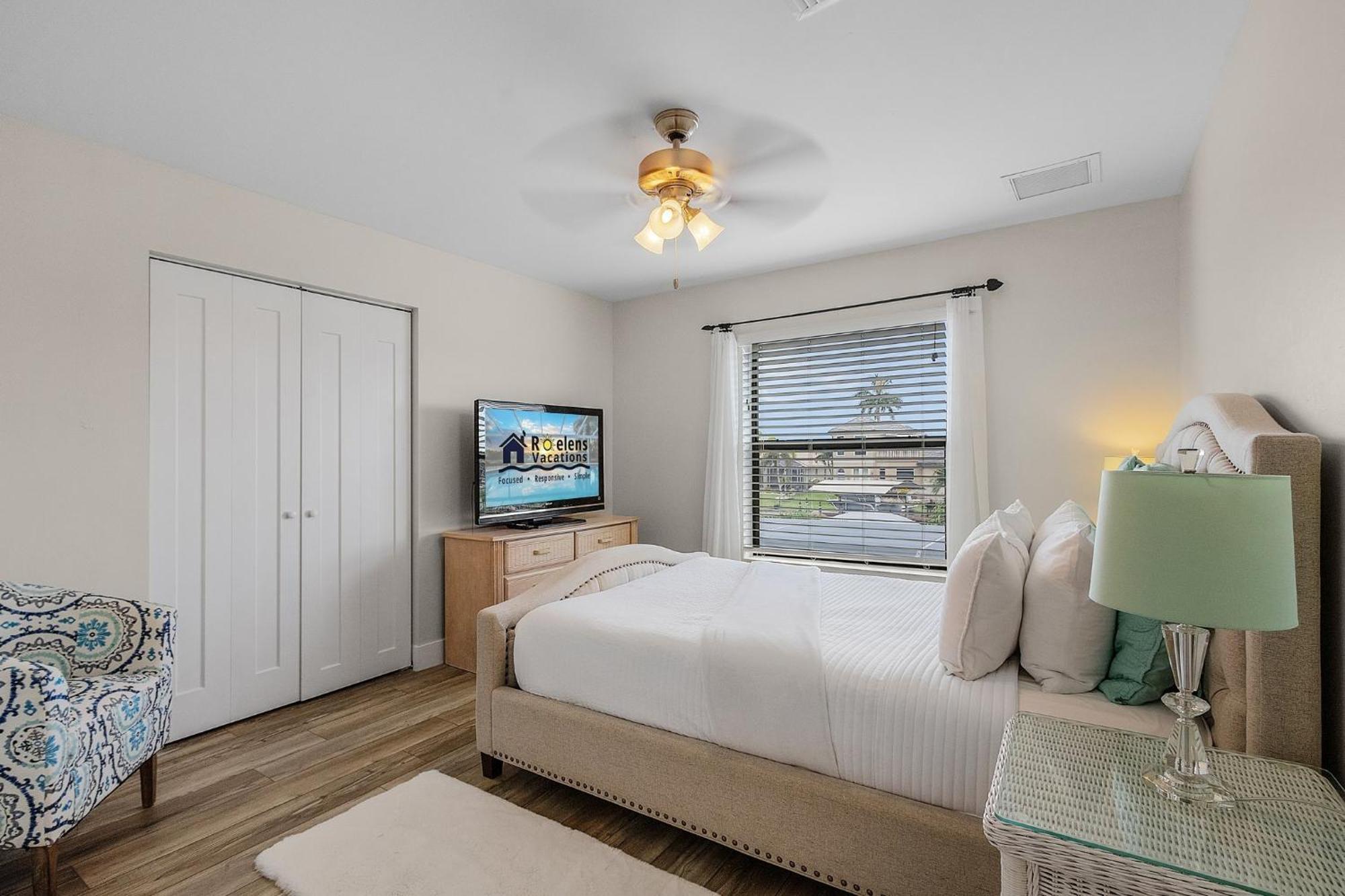 Holiday home Stunning Tropical Oasis - Gulf Access, Kayaks, Padddleboards, Bikes, Tiki - Ancora - Roelens Cape Coral