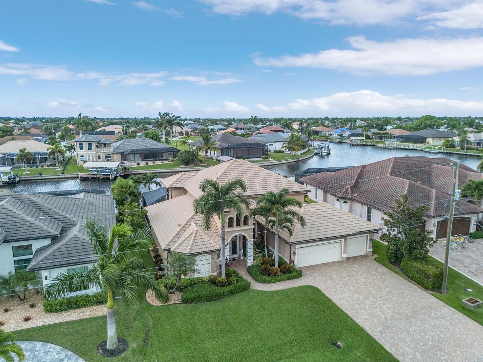 Stunning Tropical Oasis - Gulf Access, Kayaks, Padddleboards, Bikes, Tiki - Ancora - Roelens