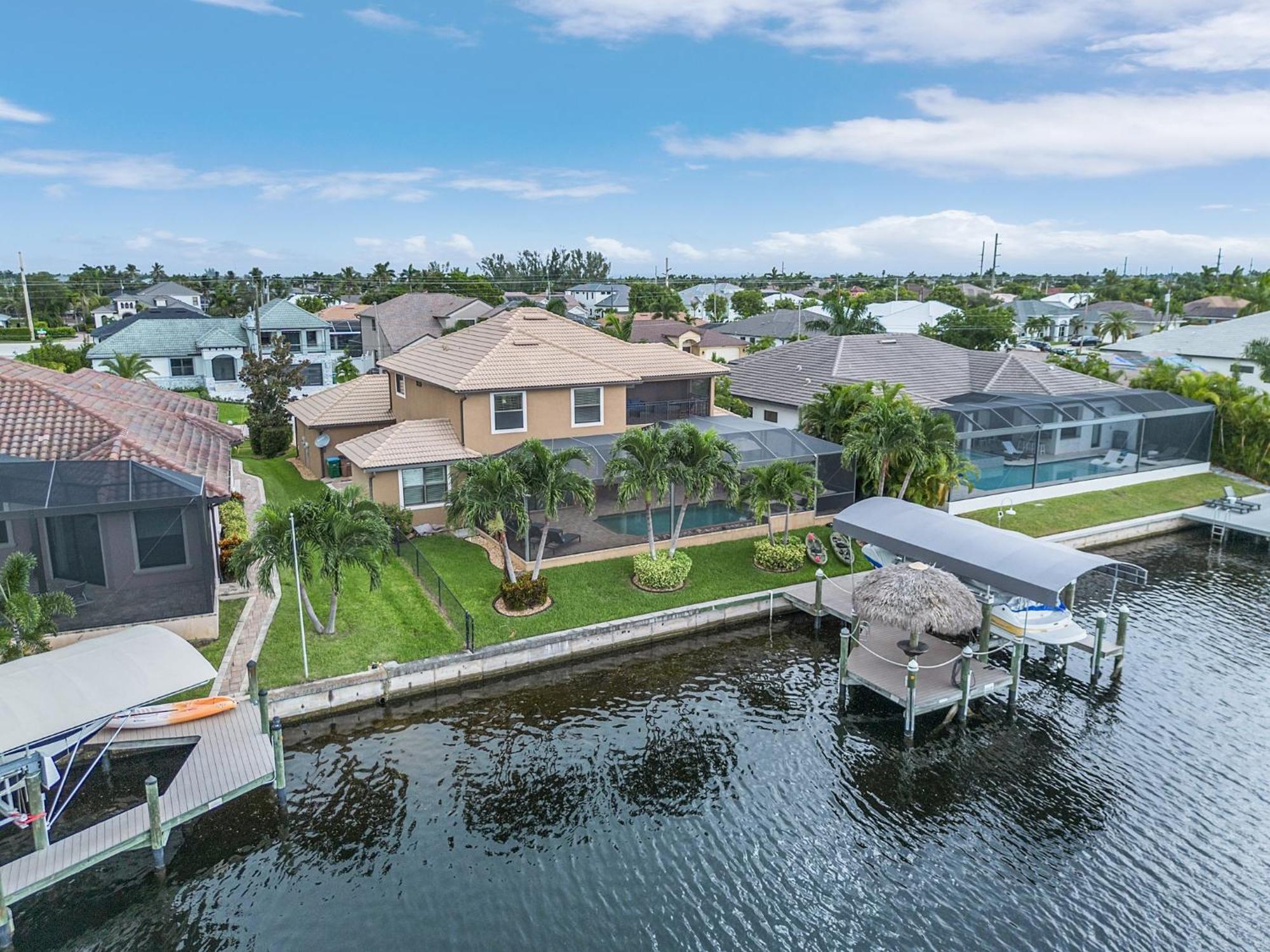 Stunning Tropical Oasis - Gulf Access, Kayaks, Padddleboards, Bikes, Tiki - Ancora - Roelens Holiday home *