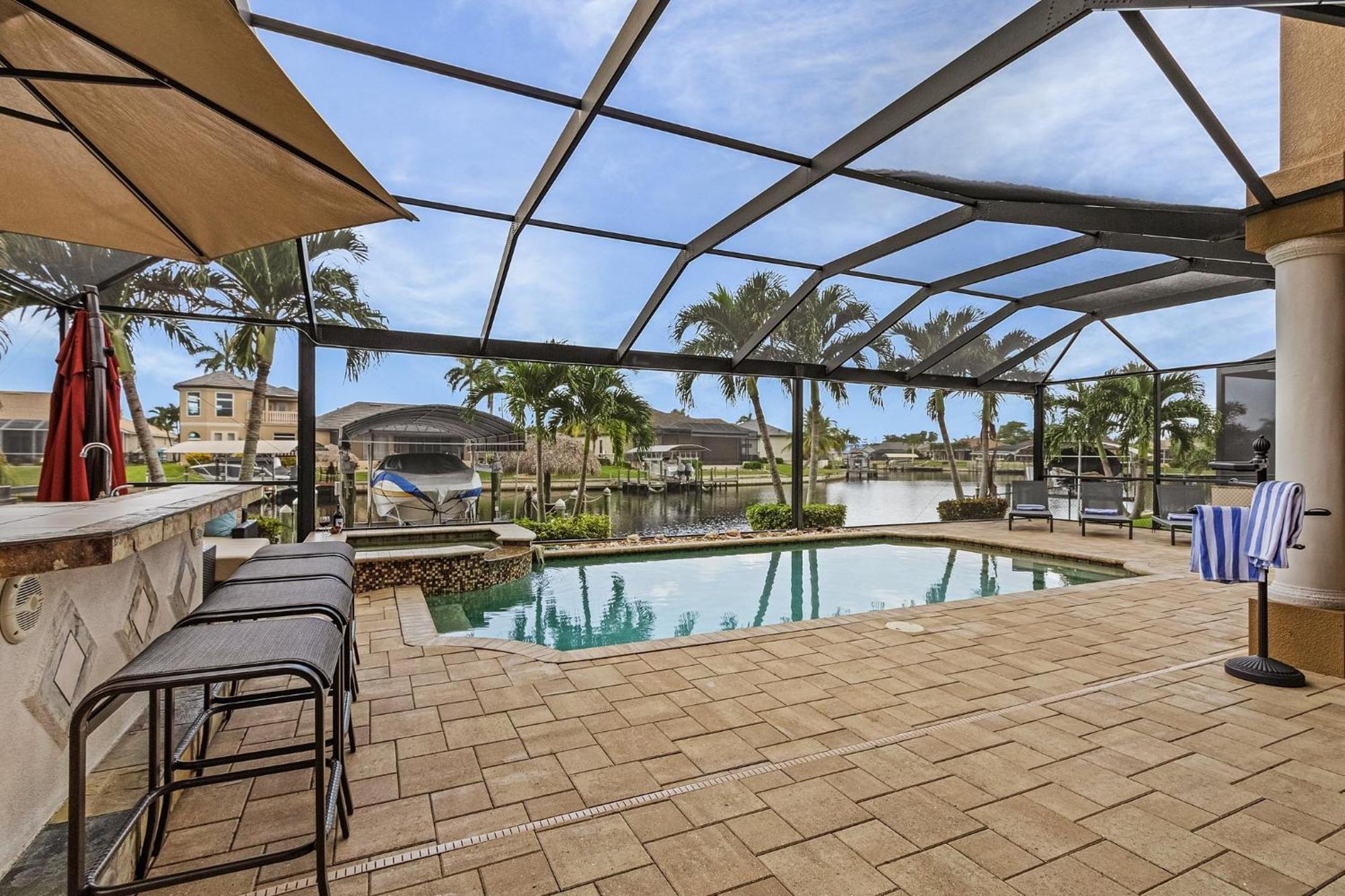 Stunning Tropical Oasis - Gulf Access, Kayaks, Padddleboards, Bikes, Tiki - Ancora - Roelens