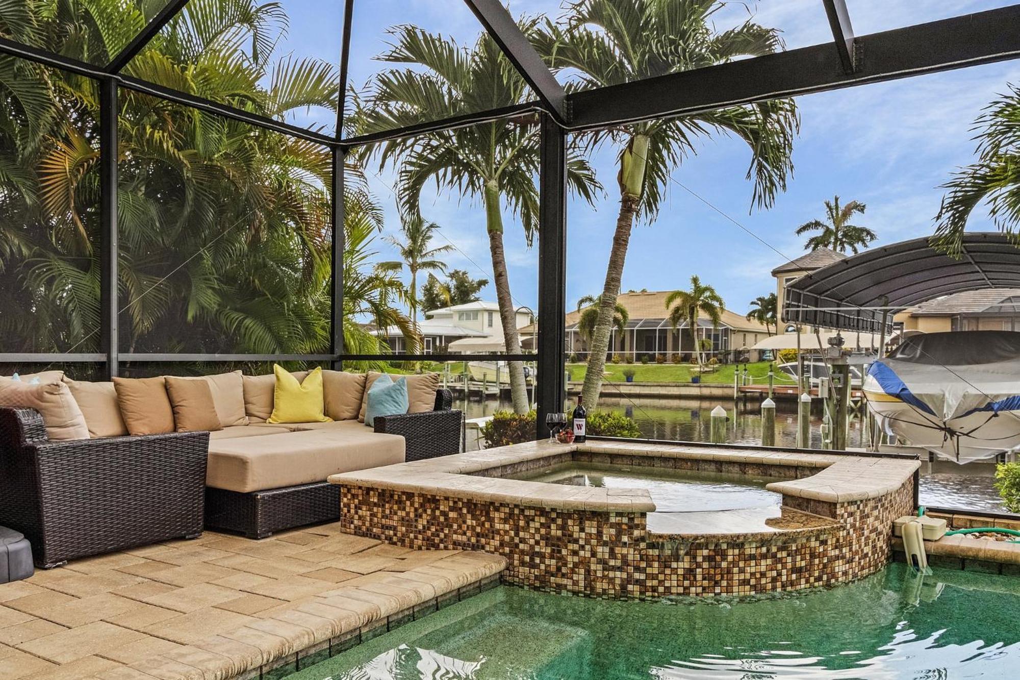 Stunning Tropical Oasis - Gulf Access, Kayaks, Padddleboards, Bikes, Tiki - Ancora - Roelens Holiday home *