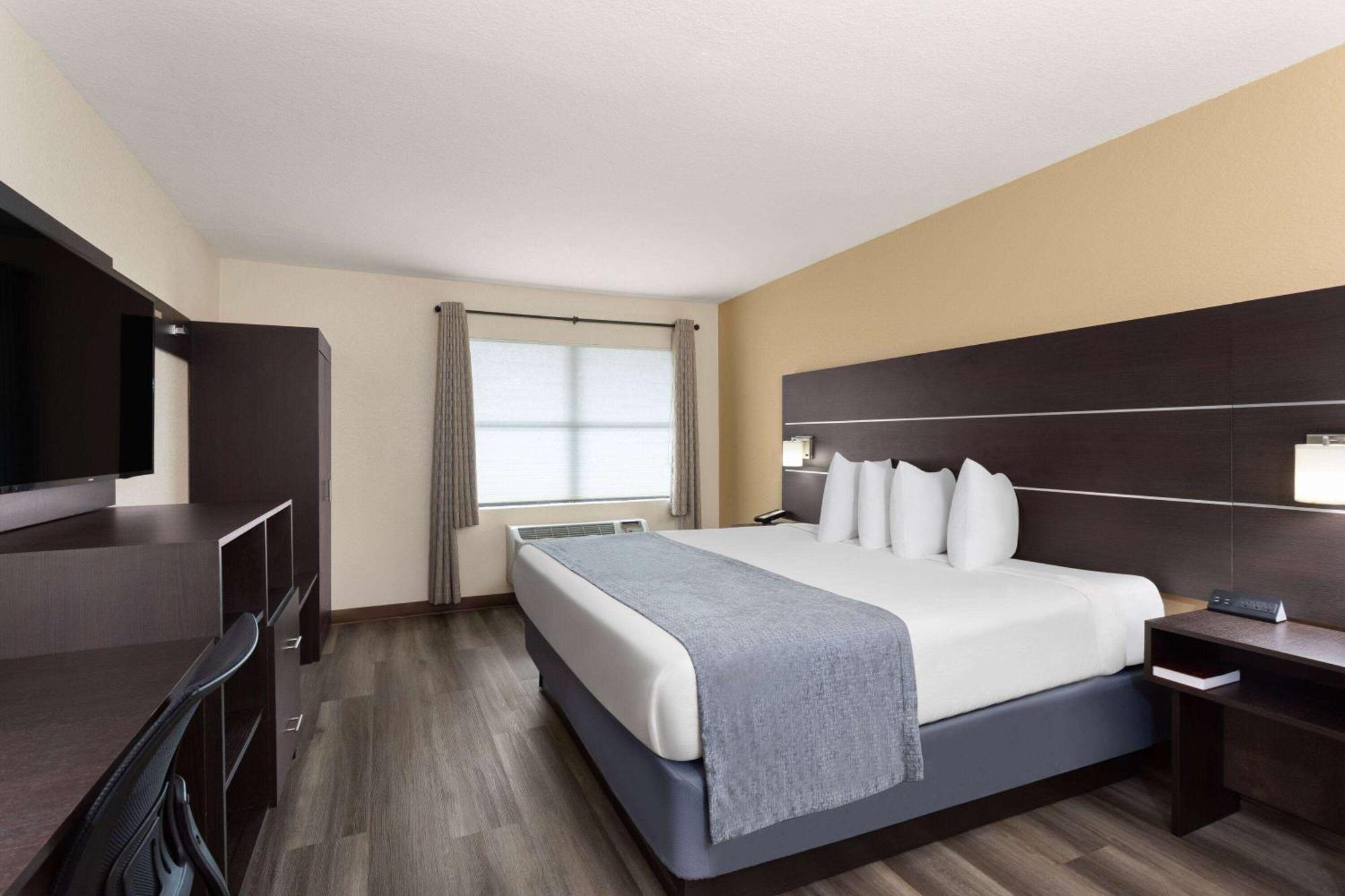 Baymont By Wyndham Punta Gorda/port Charlotte 2* Punta Gorda