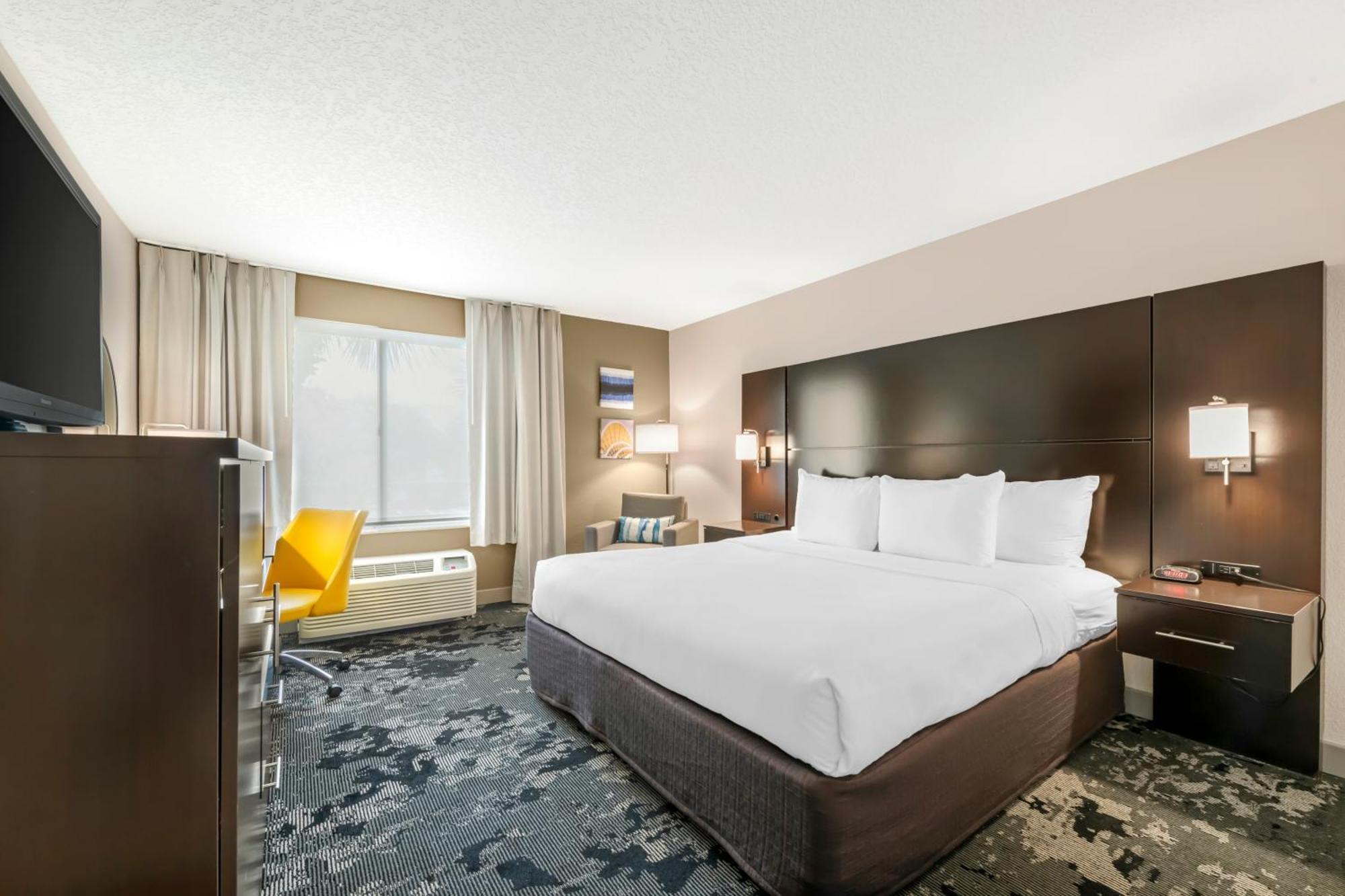 Comfort & Near Universal Resort-convention Ctr Hotel