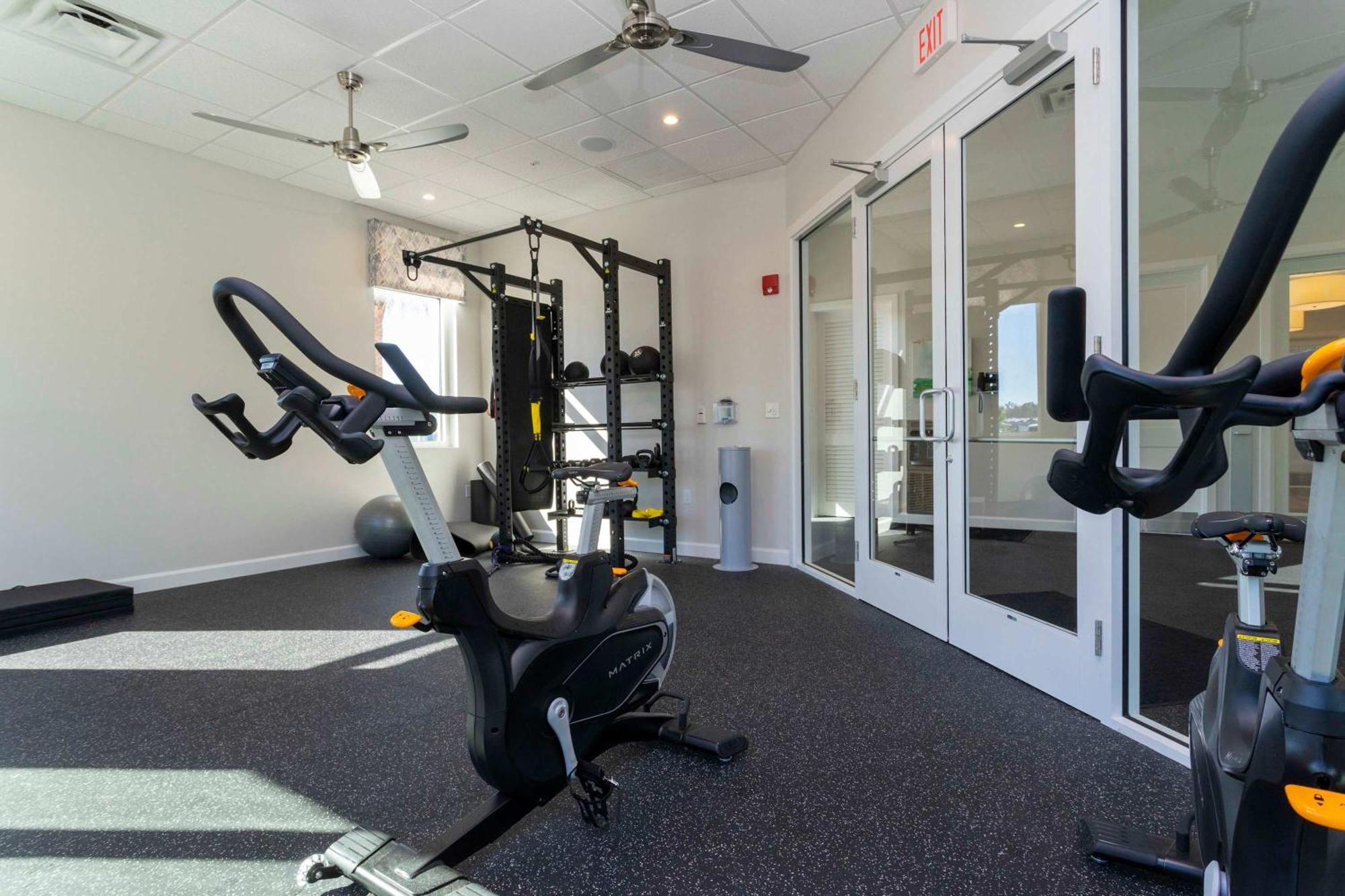 Luxurious 2 Bd Close To @ Storey 204p * Kissimmee
