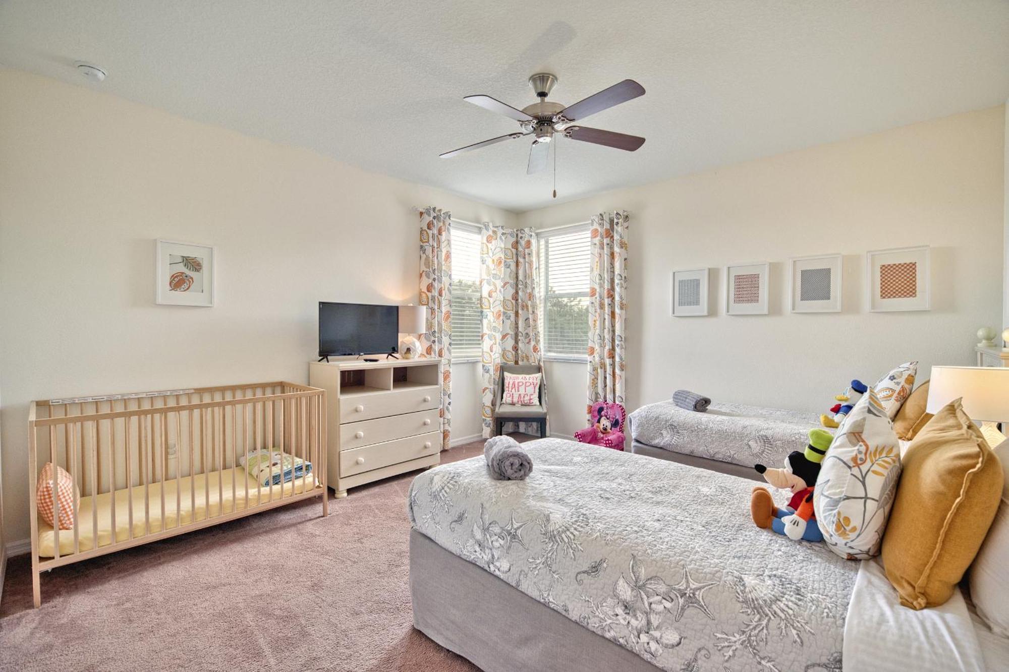 #291-spacious With Private South Facing Pool And And No Rear Neighbors Davenport