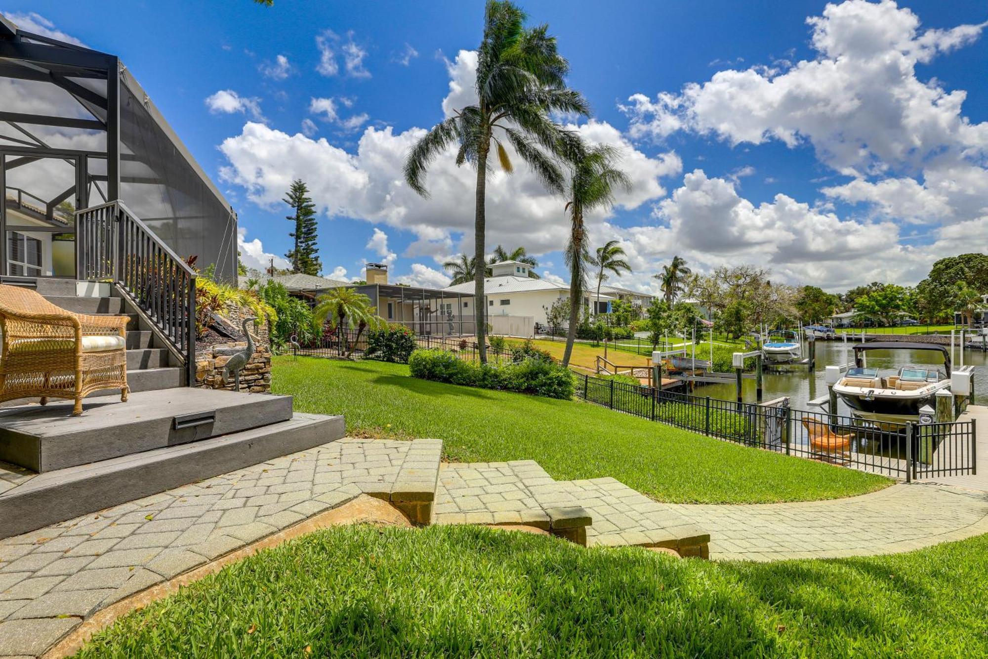 Holiday home Luxe Bayfront Pool, Lanai! Sarasota
